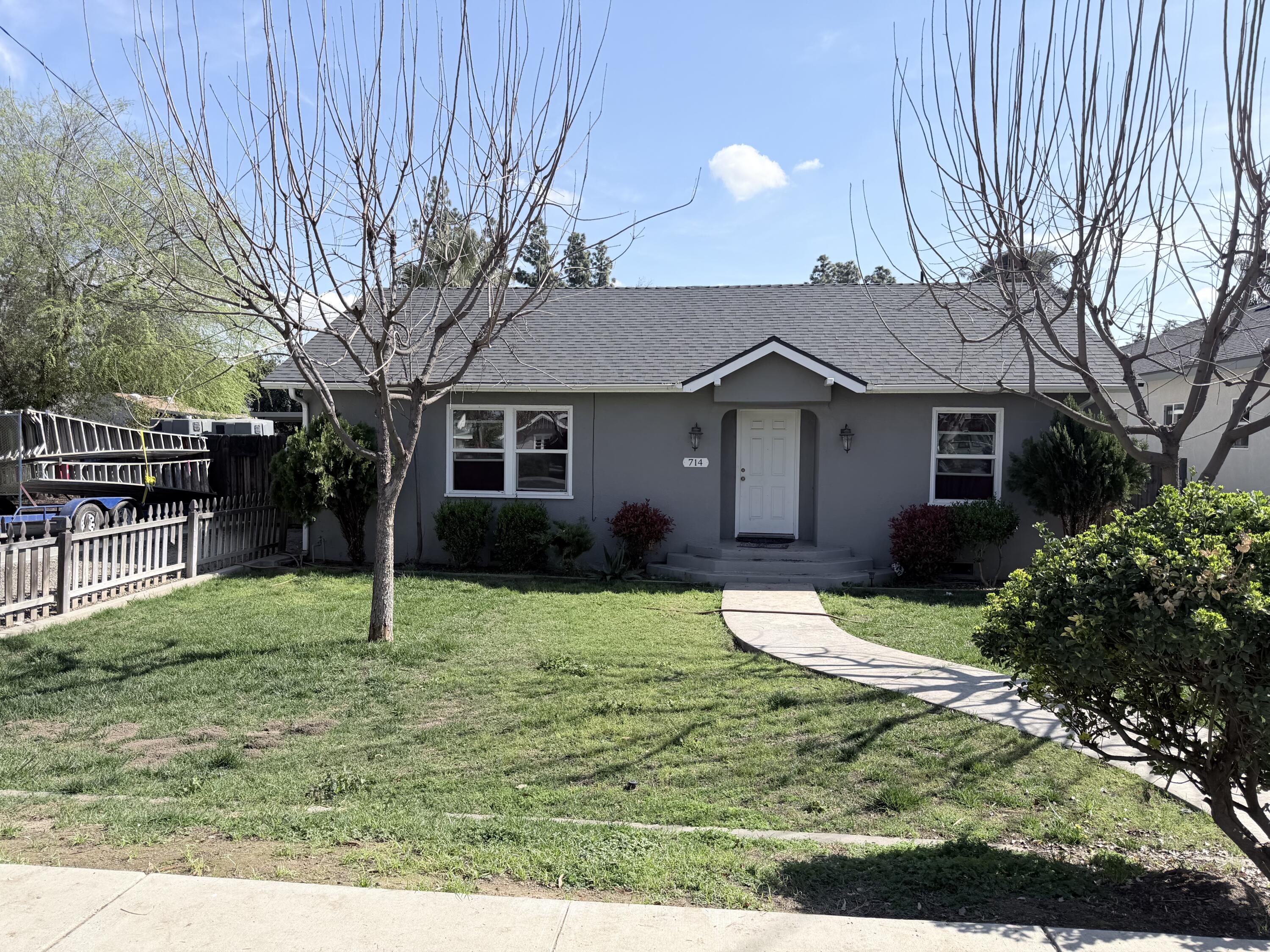 714 N G St, Porterville, CA 93257