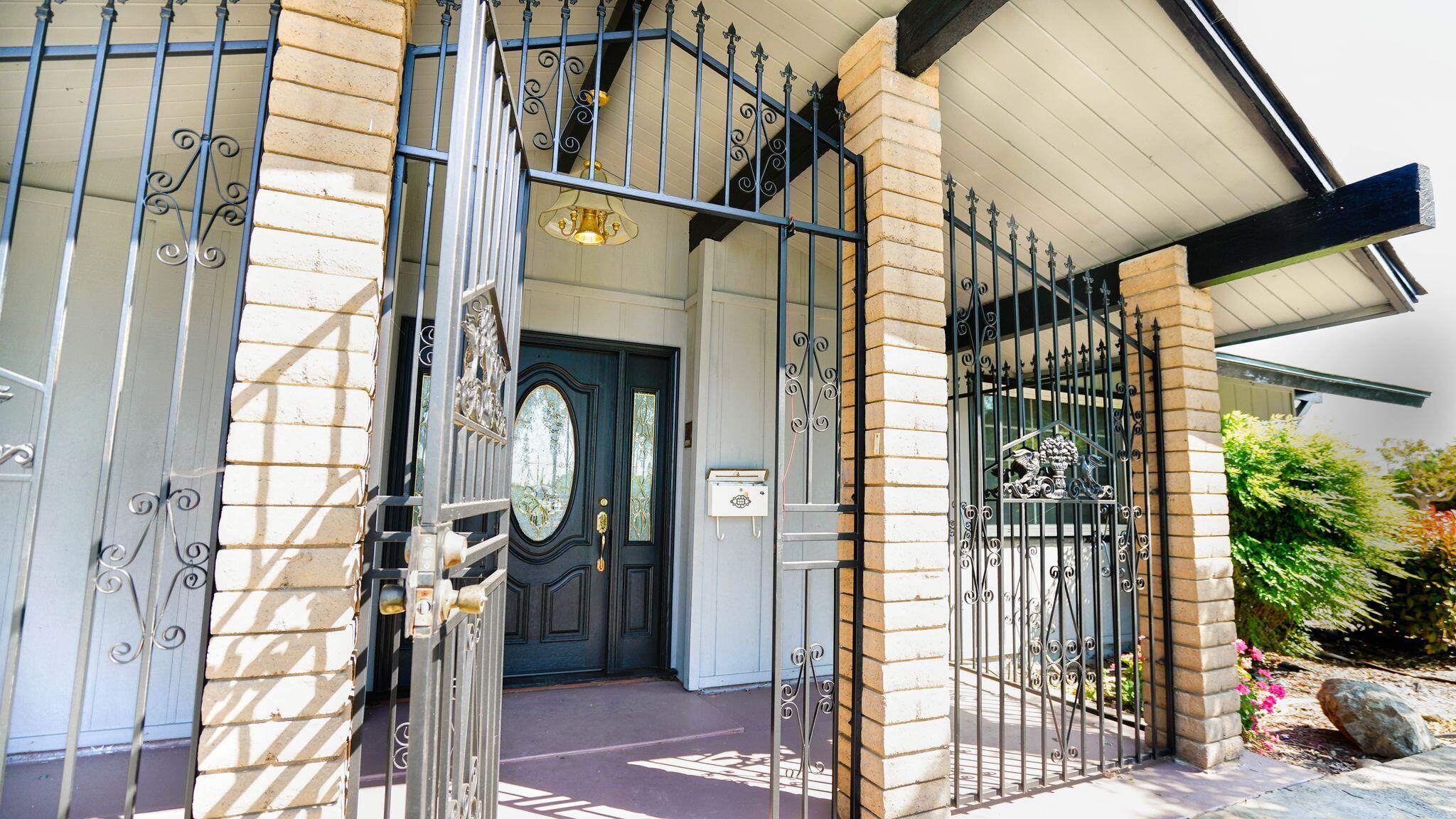 18234 Orange Belt Dr, Porterville, CA 93257