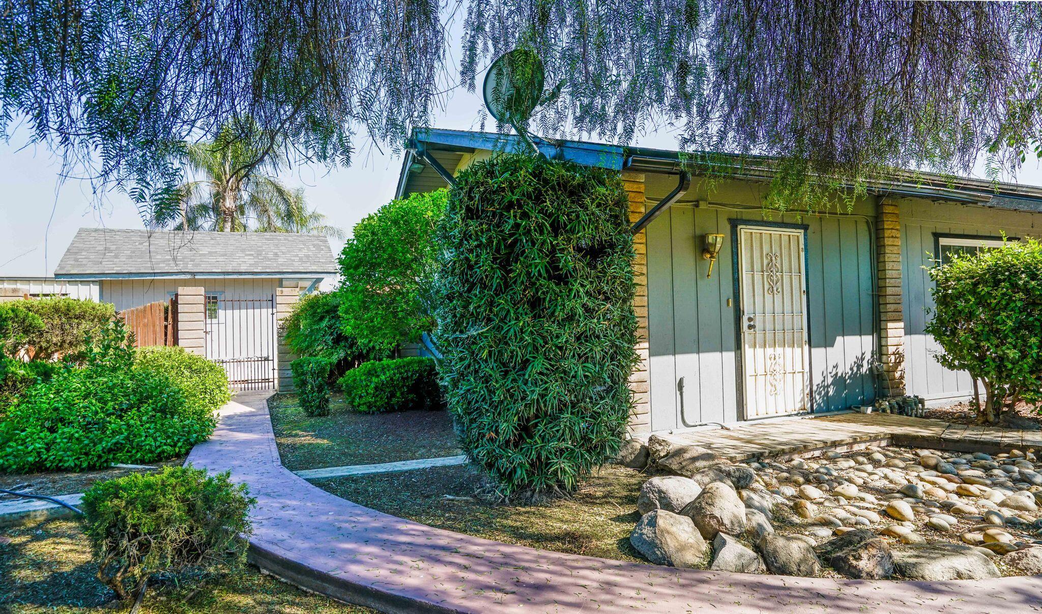 18234 Orange Belt Dr, Porterville, CA 93257