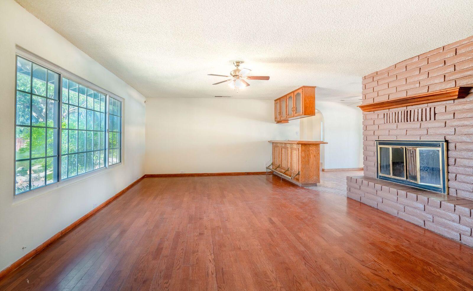 18234 Orange Belt Dr, Porterville, CA 93257