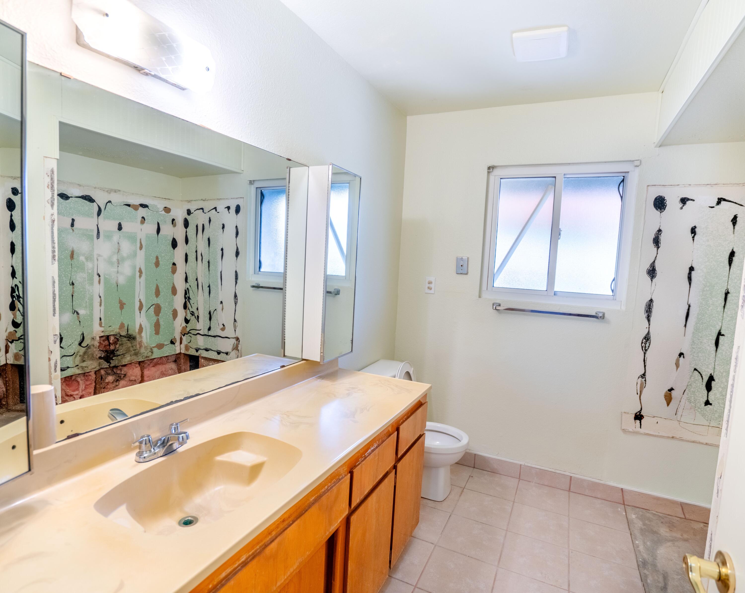 18234 Orange Belt Dr, Porterville, CA 93257