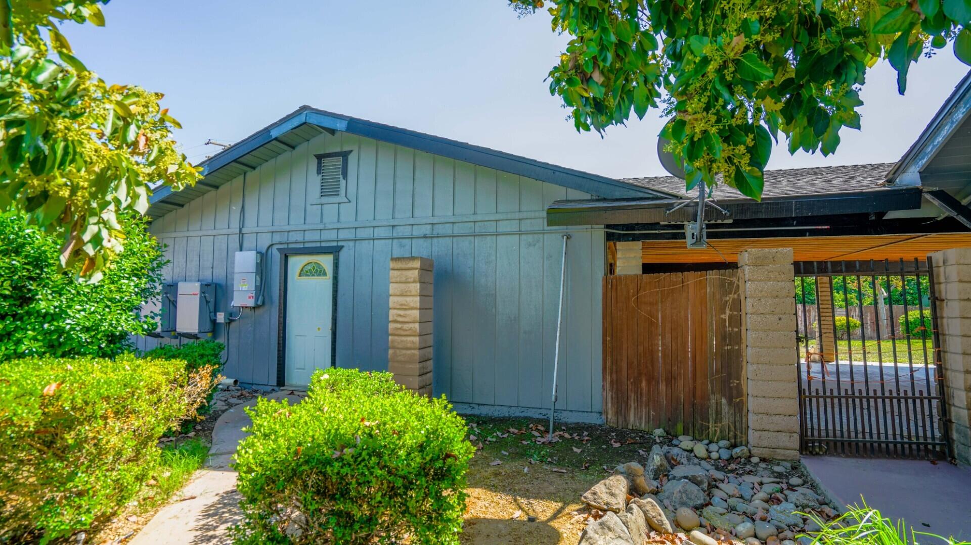 18234 Orange Belt Dr, Porterville, CA 93257