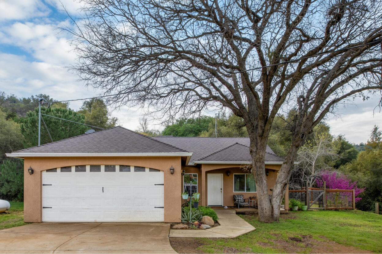 39313 Squaw Valley Rd, Yokuts Valley, CA 93675