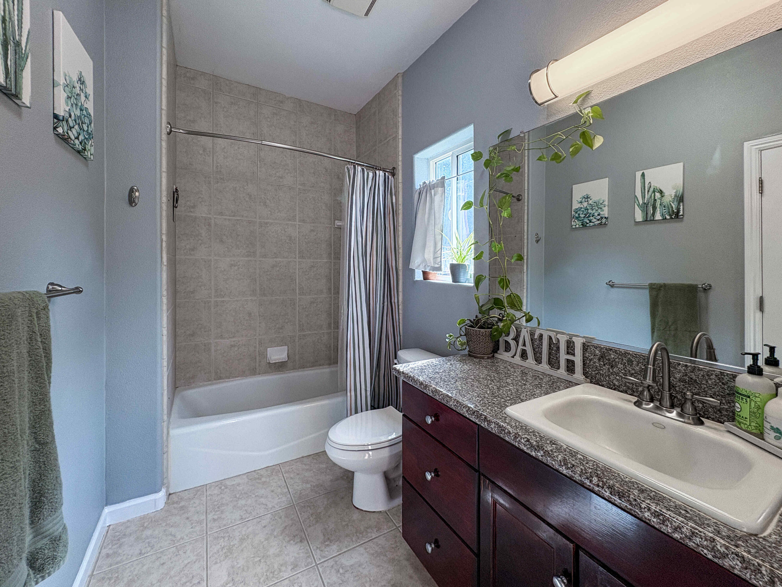 39313 Squaw Valley Rd, Yokuts Valley, CA 93675