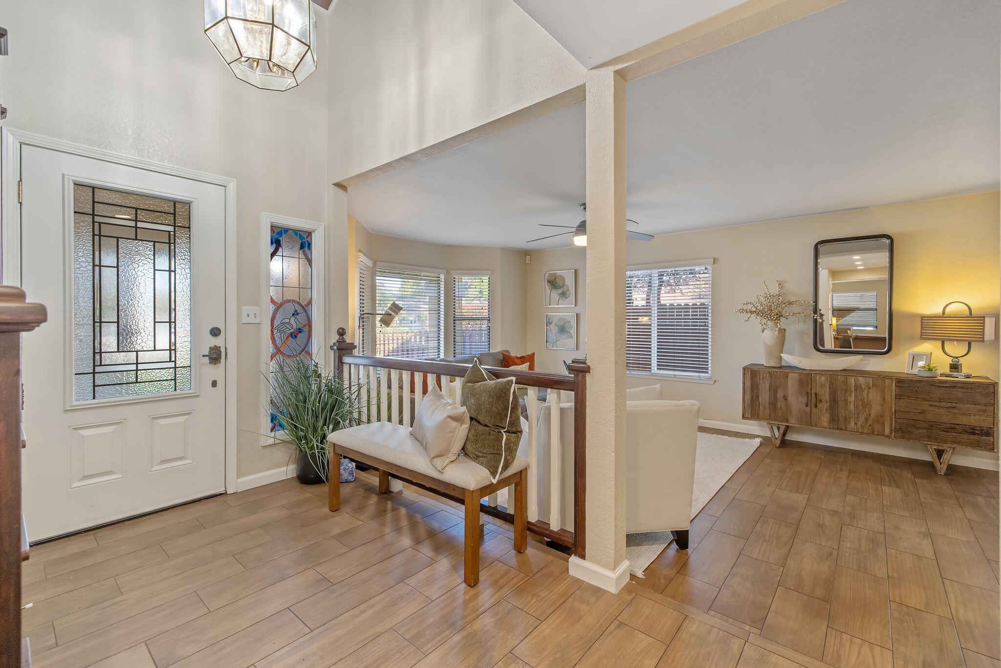 2635 E Paradise Ave, Visalia, CA 93292