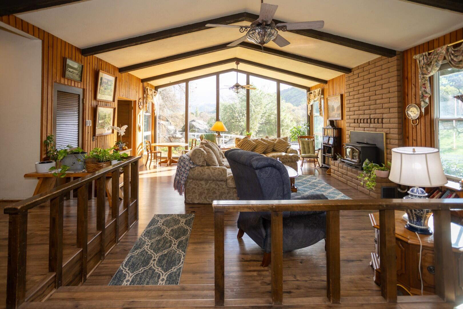 16021 Cattle Dr, Springville, CA 93265