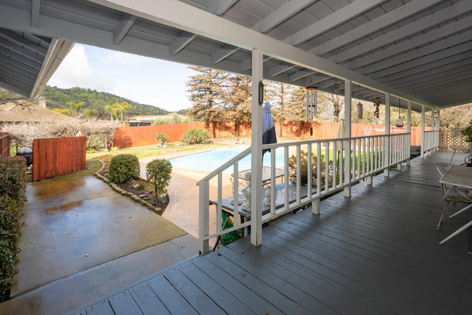 16021 Cattle Dr, Springville, CA 93265