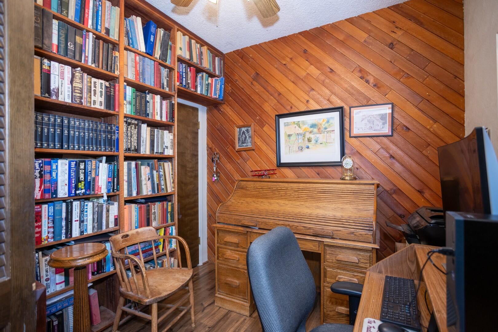 16021 Cattle Dr, Springville, CA 93265