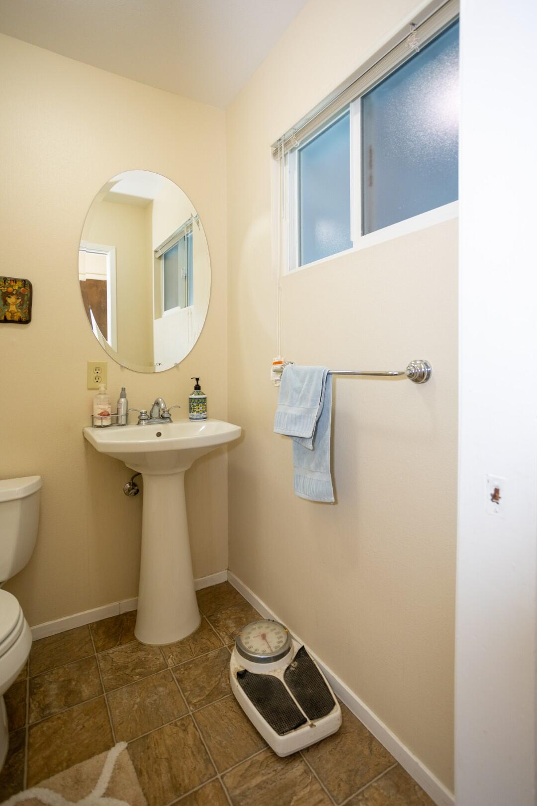 16021 Cattle Dr, Springville, CA 93265