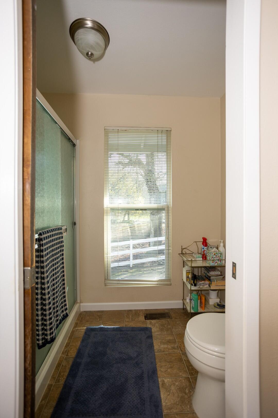 16021 Cattle Dr, Springville, CA 93265