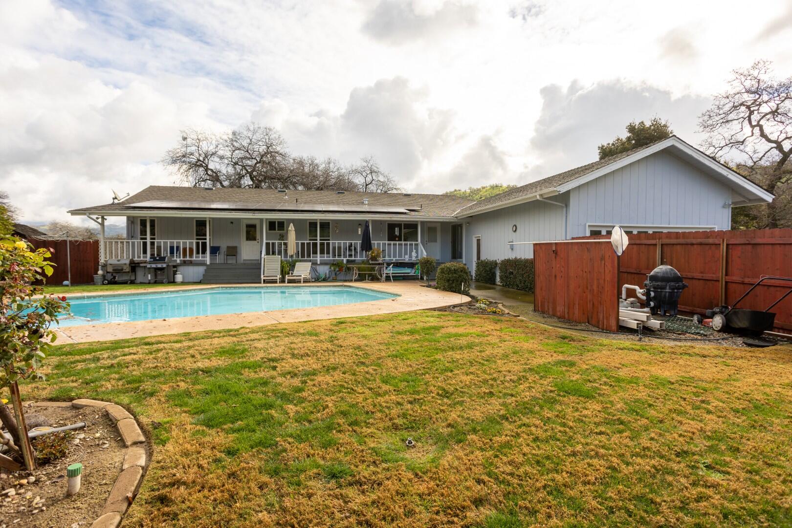 16021 Cattle Dr, Springville, CA 93265