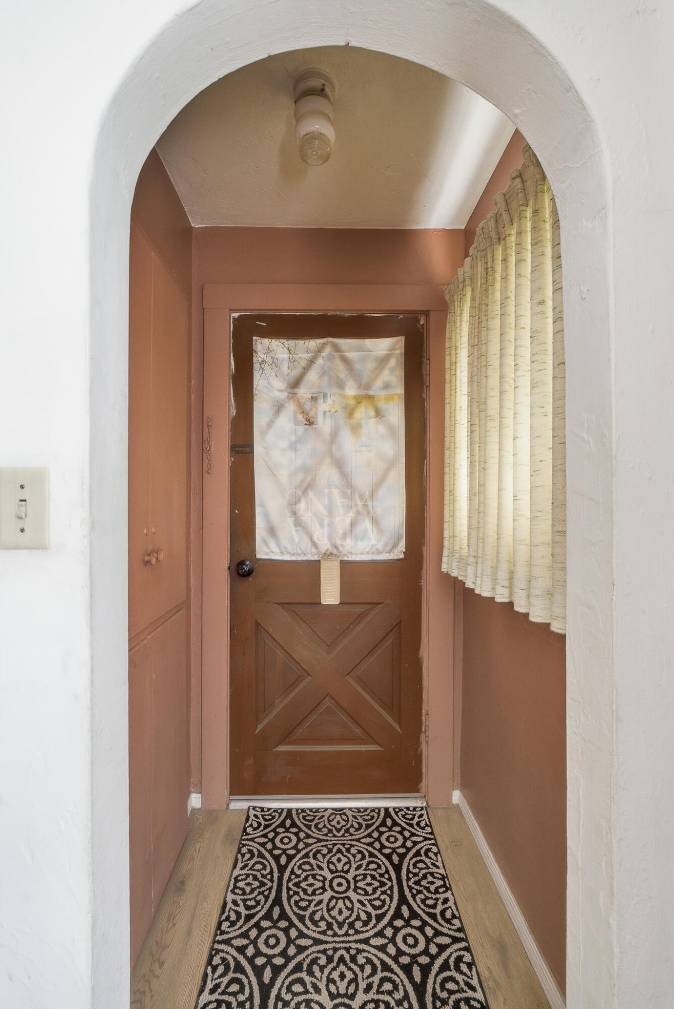 1810 Hardcastle Ave, Hanford, CA 93230