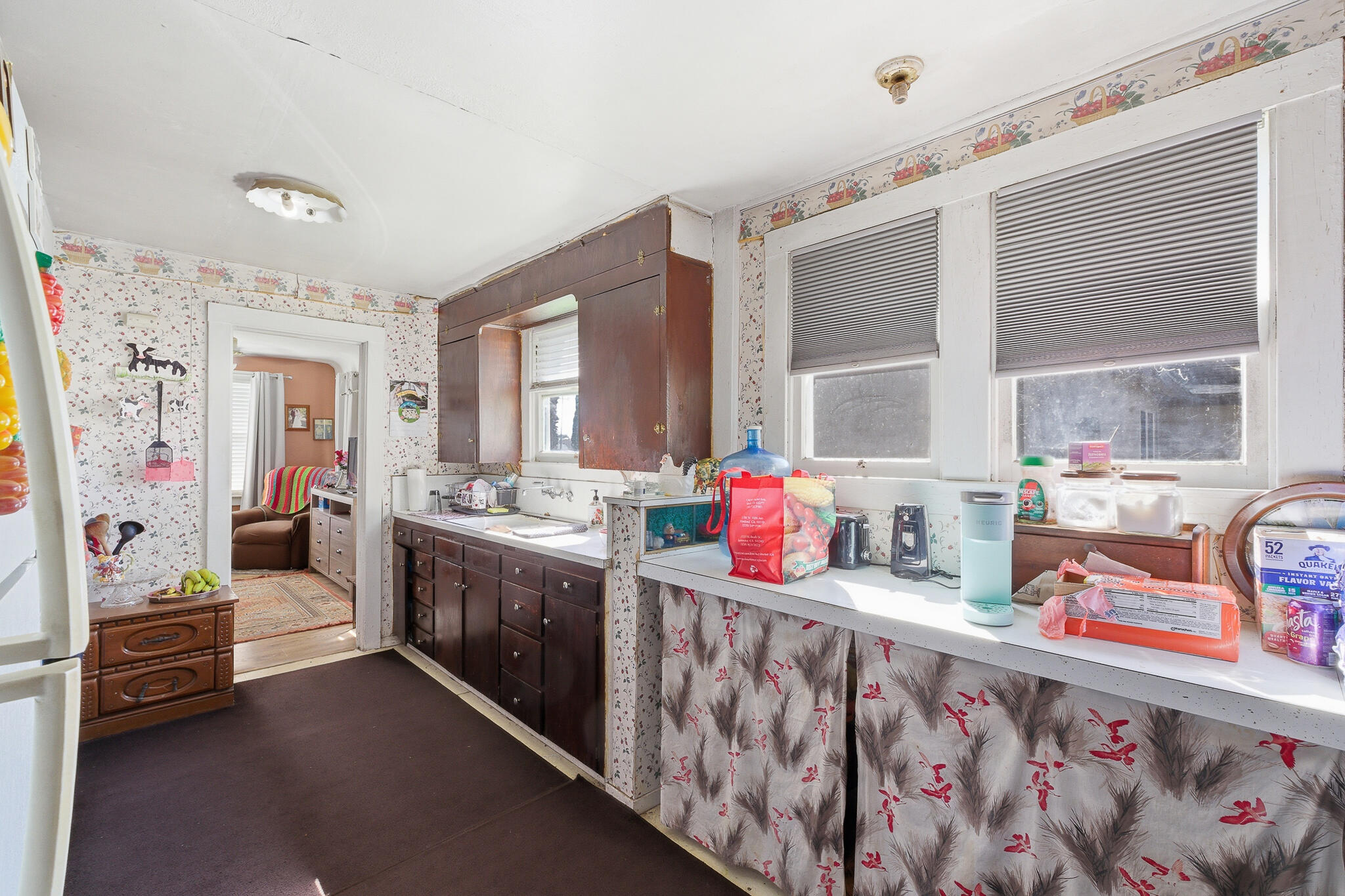 1810 Hardcastle Ave, Hanford, CA 93230