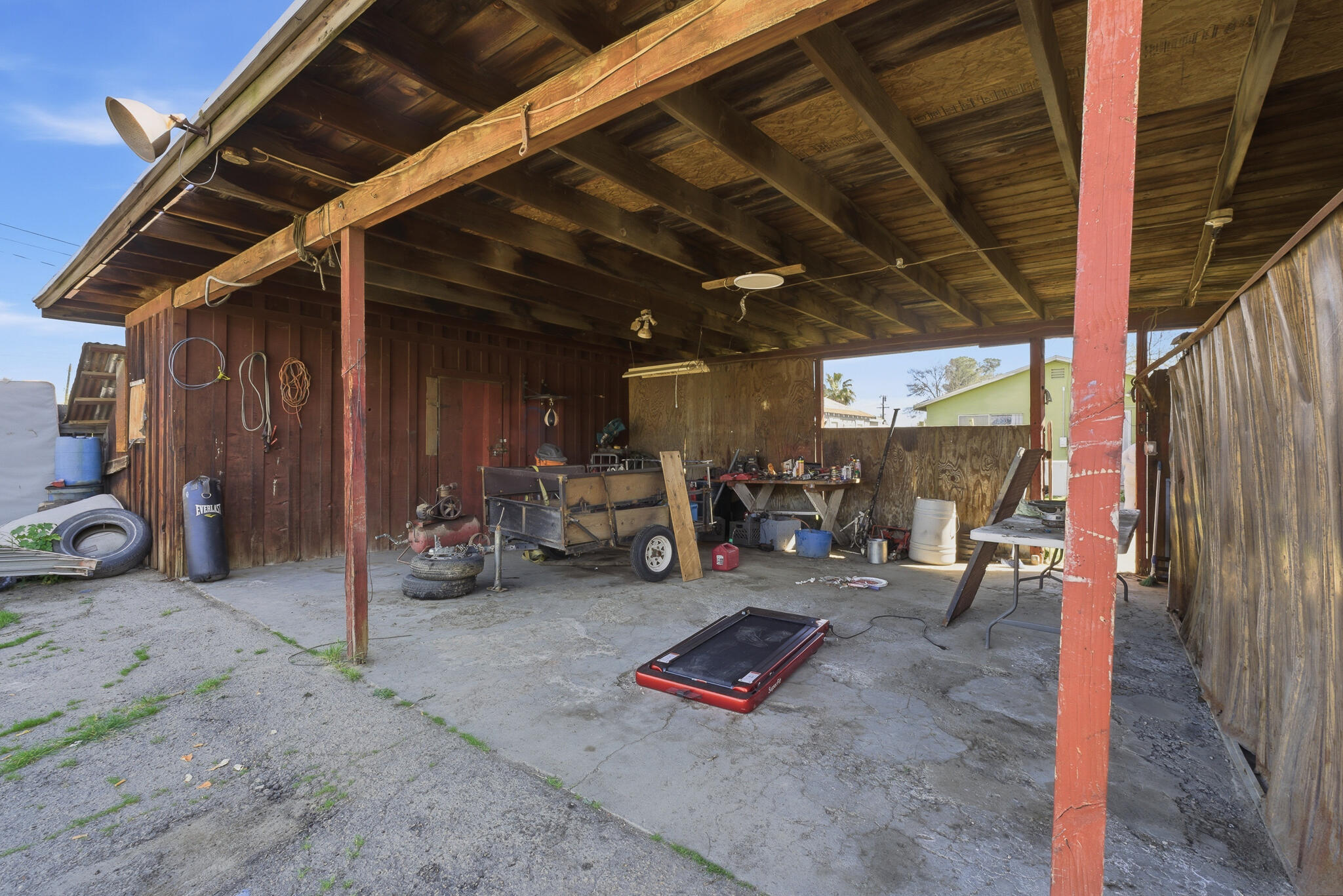 1810 Hardcastle Ave, Hanford, CA 93230