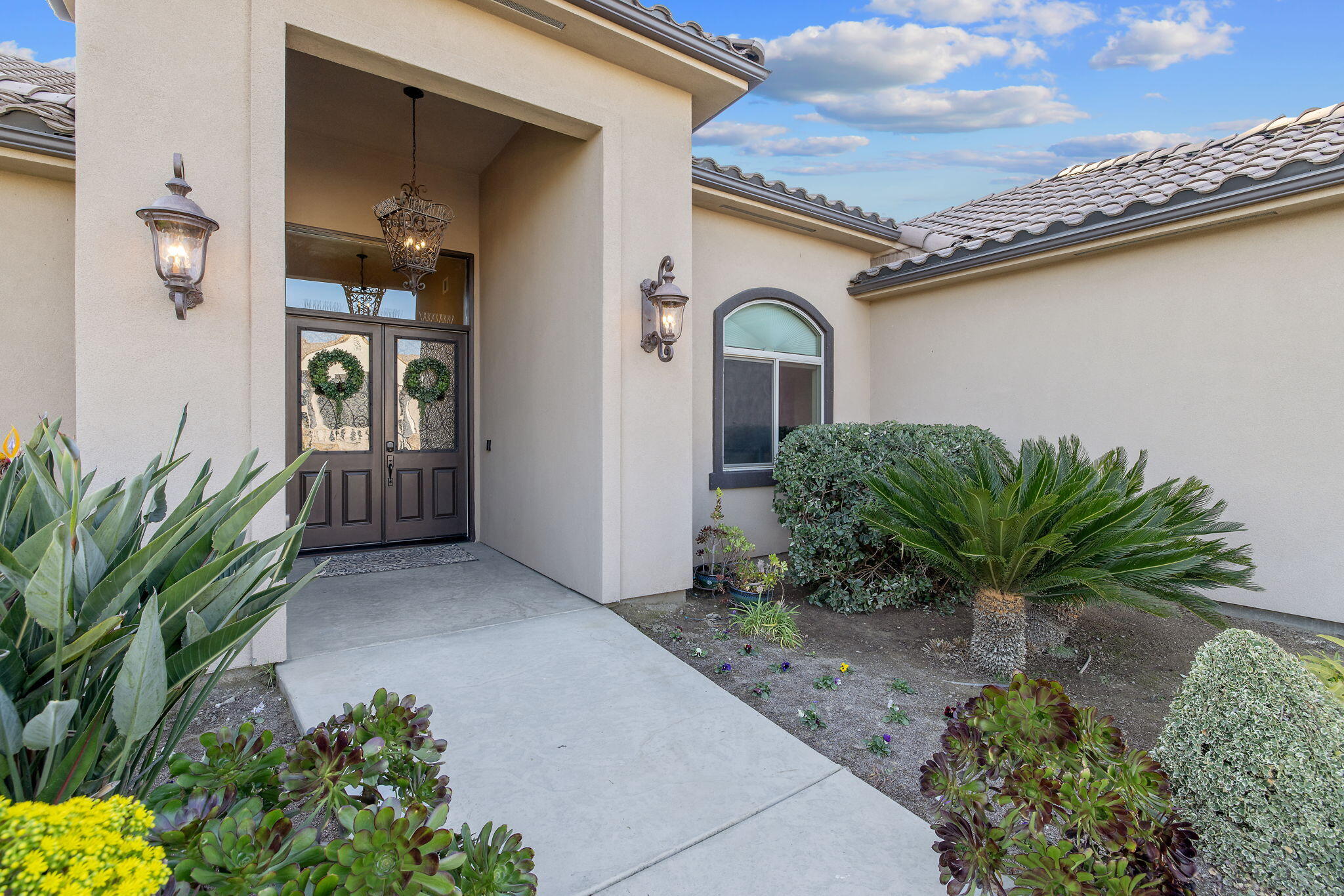 2433 Diamante Dr, Tulare, CA 93274