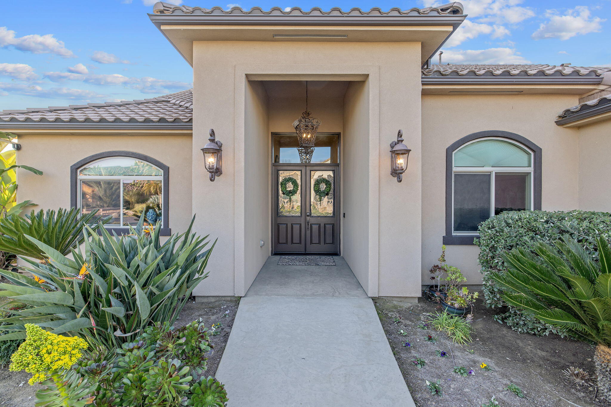 2433 Diamante Dr, Tulare, CA 93274