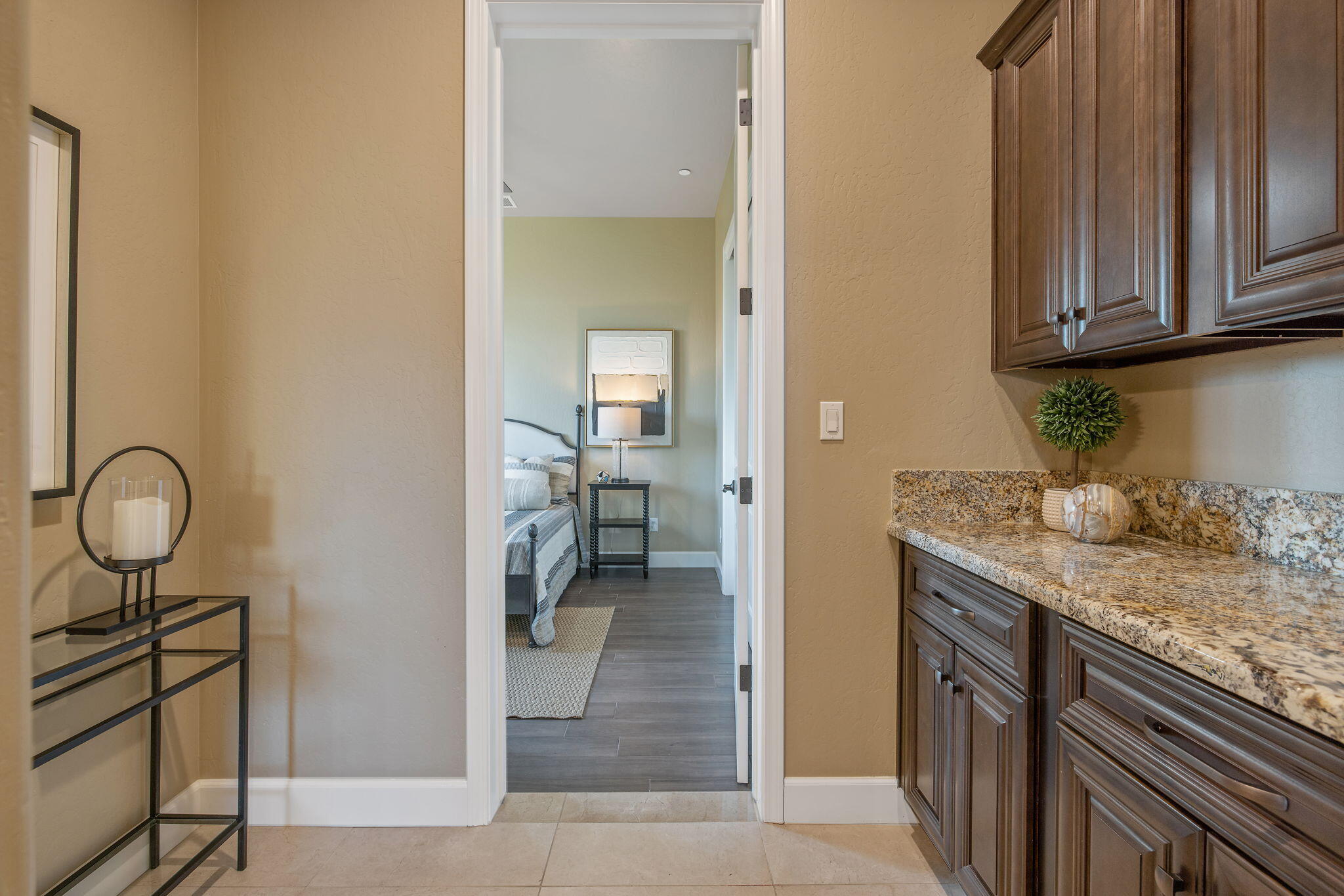 2433 Diamante Dr, Tulare, CA 93274