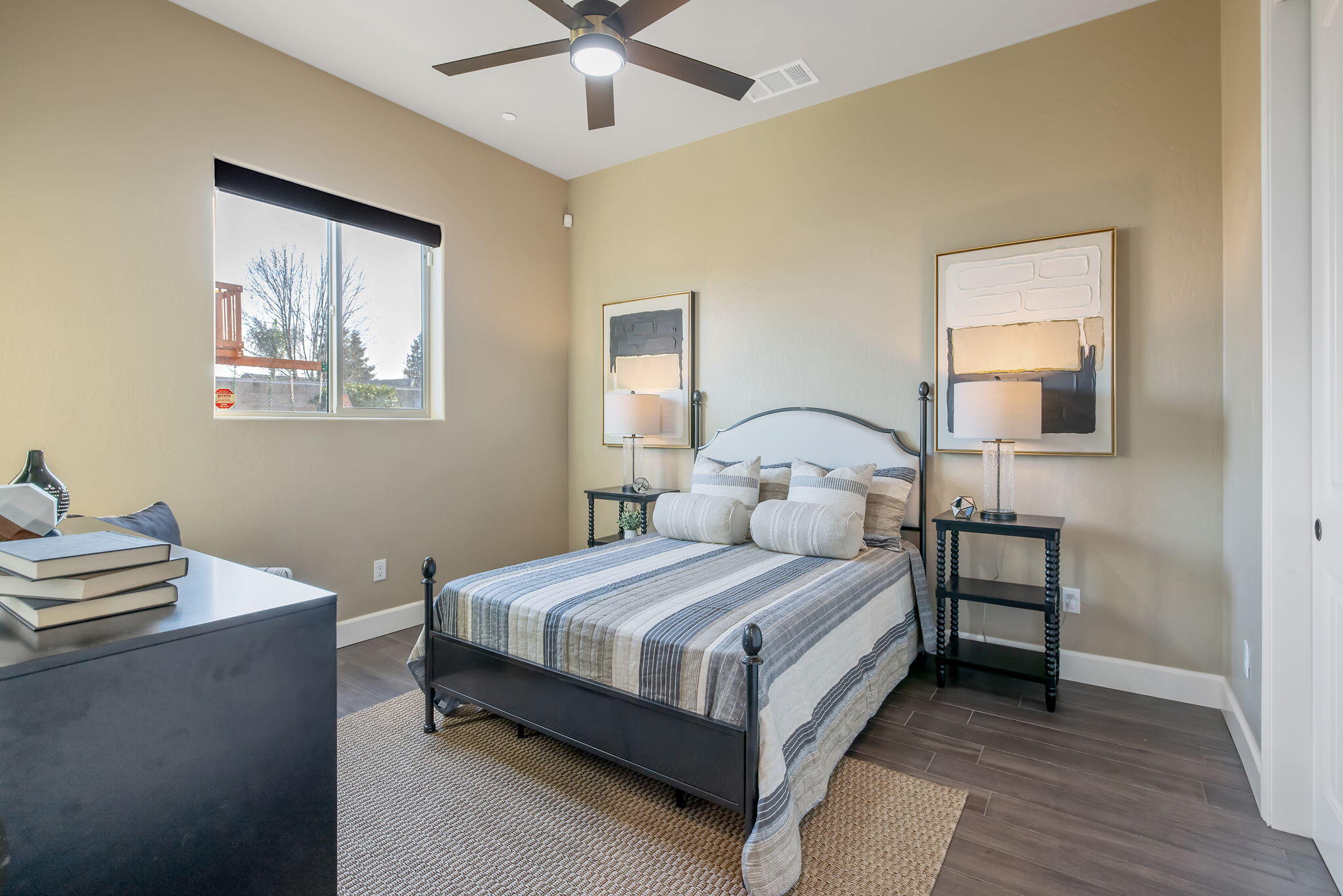 2433 Diamante Dr, Tulare, CA 93274