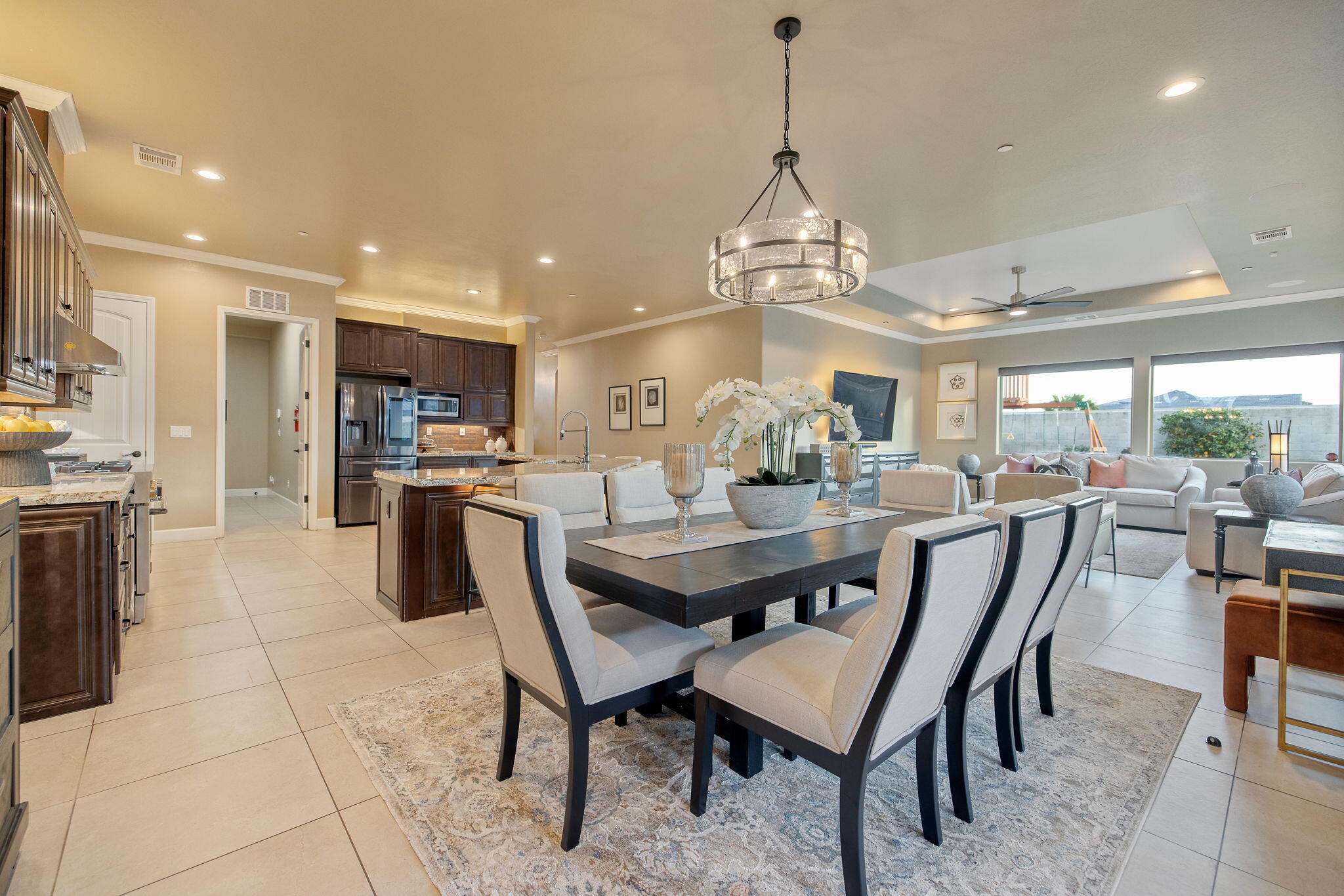 2433 Diamante Dr, Tulare, CA 93274