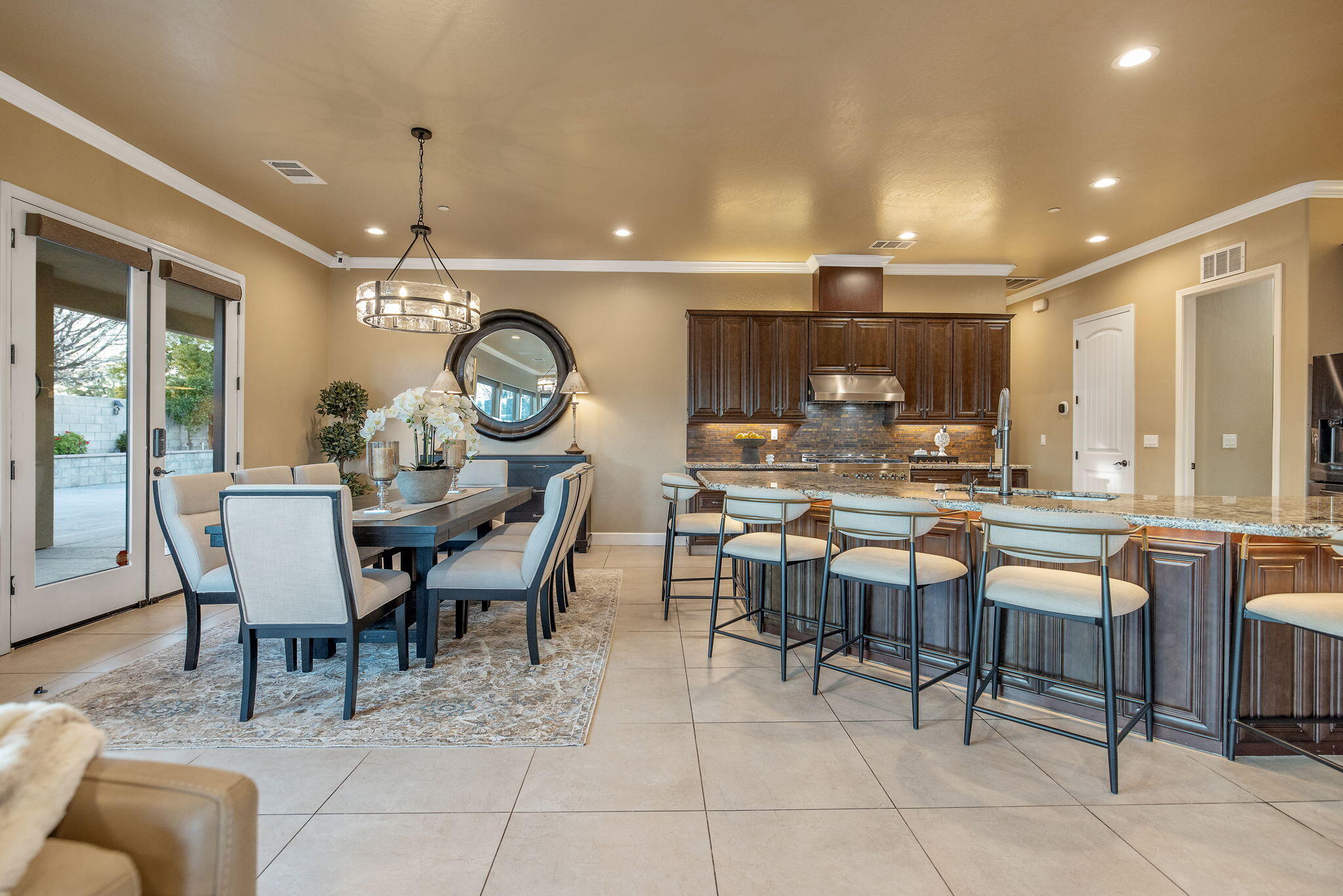 2433 Diamante Dr, Tulare, CA 93274