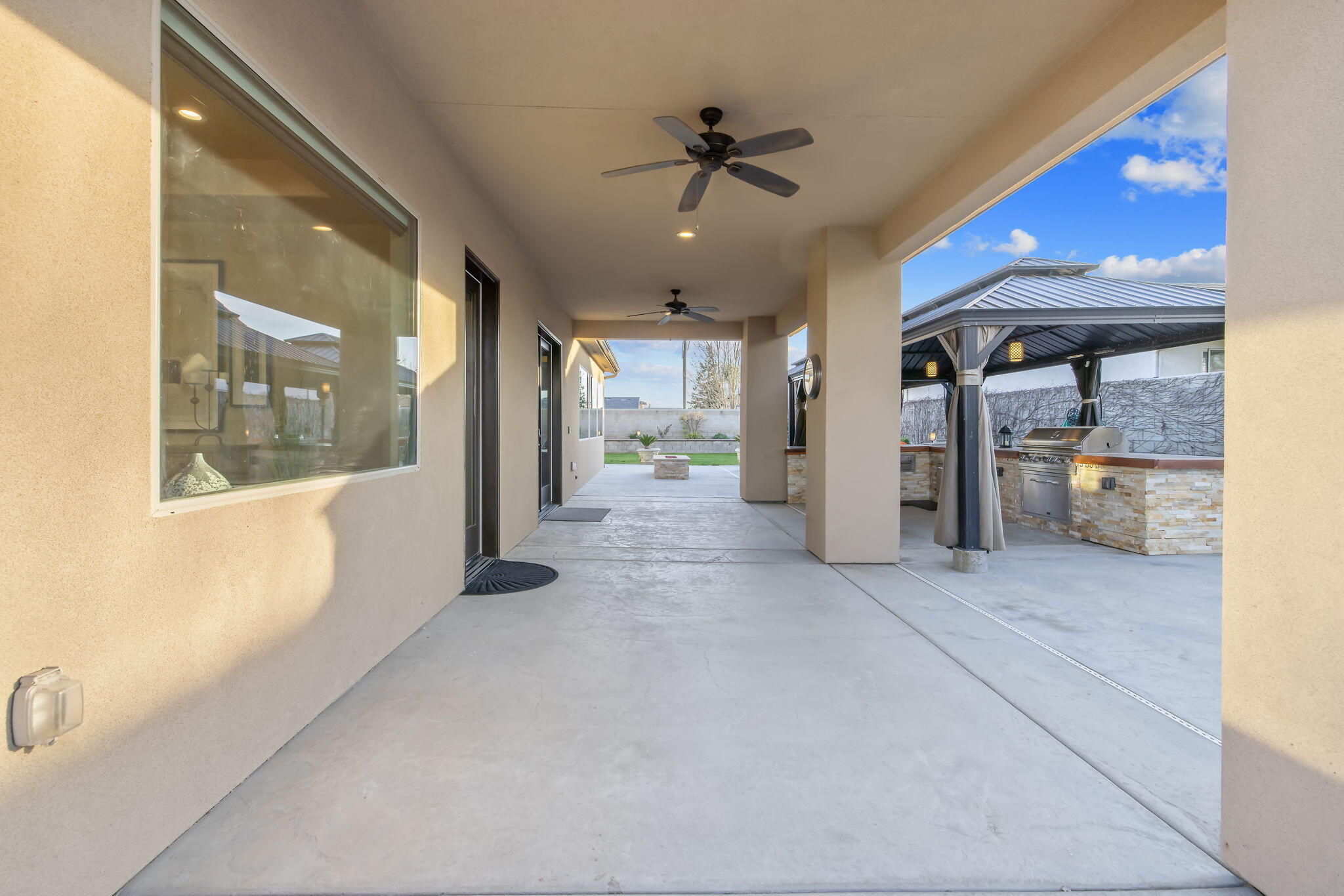 2433 Diamante Dr, Tulare, CA 93274