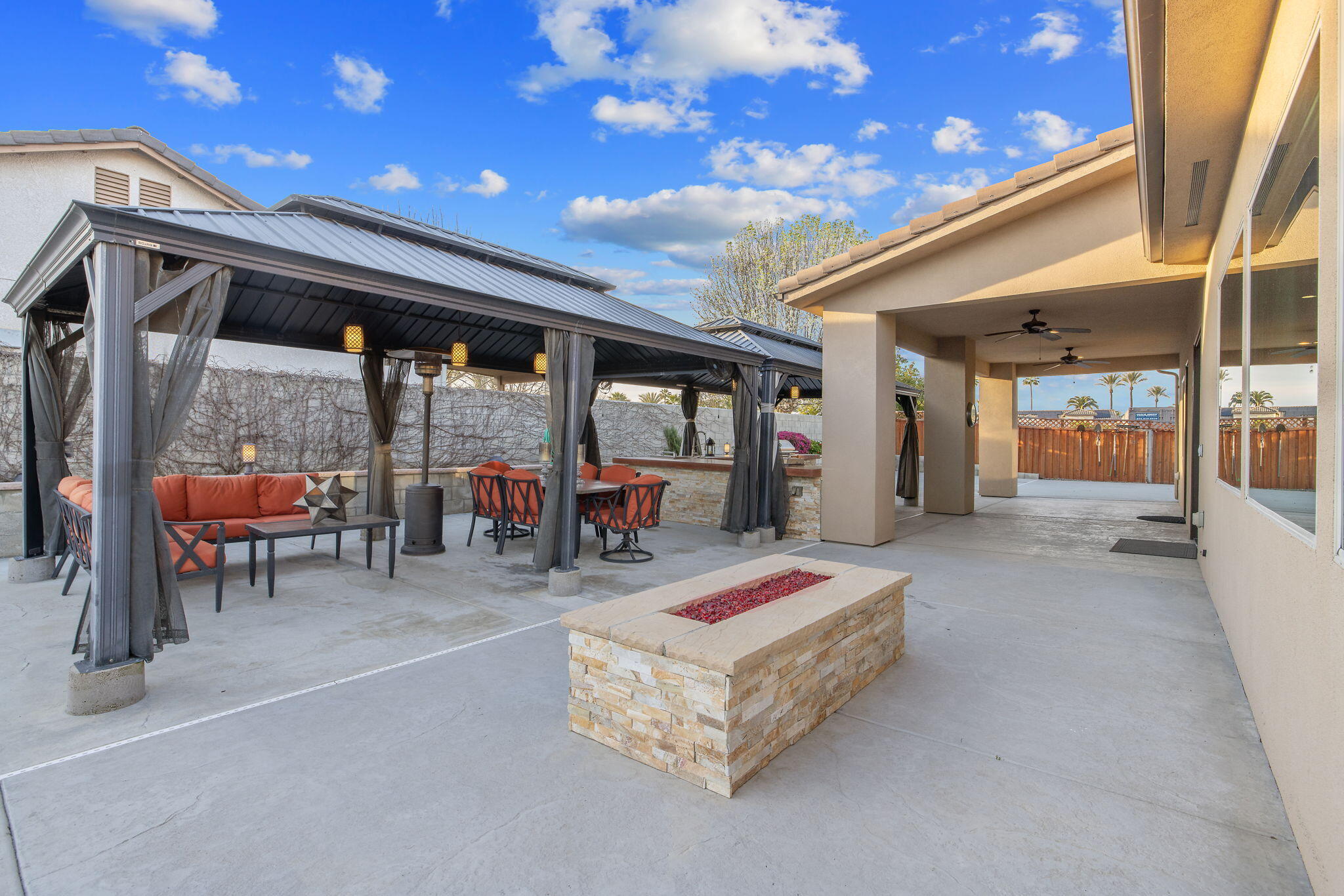 2433 Diamante Dr, Tulare, CA 93274