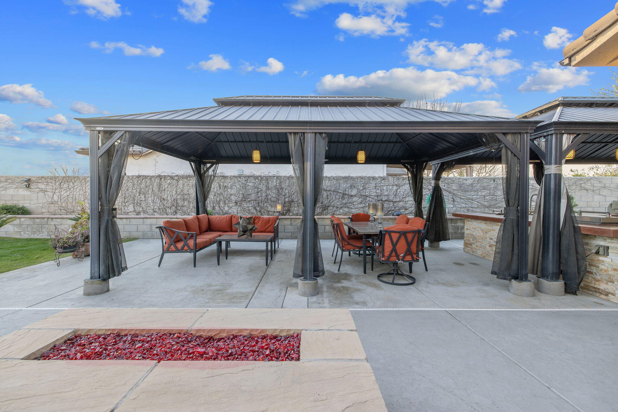 2433 Diamante Dr, Tulare, CA 93274