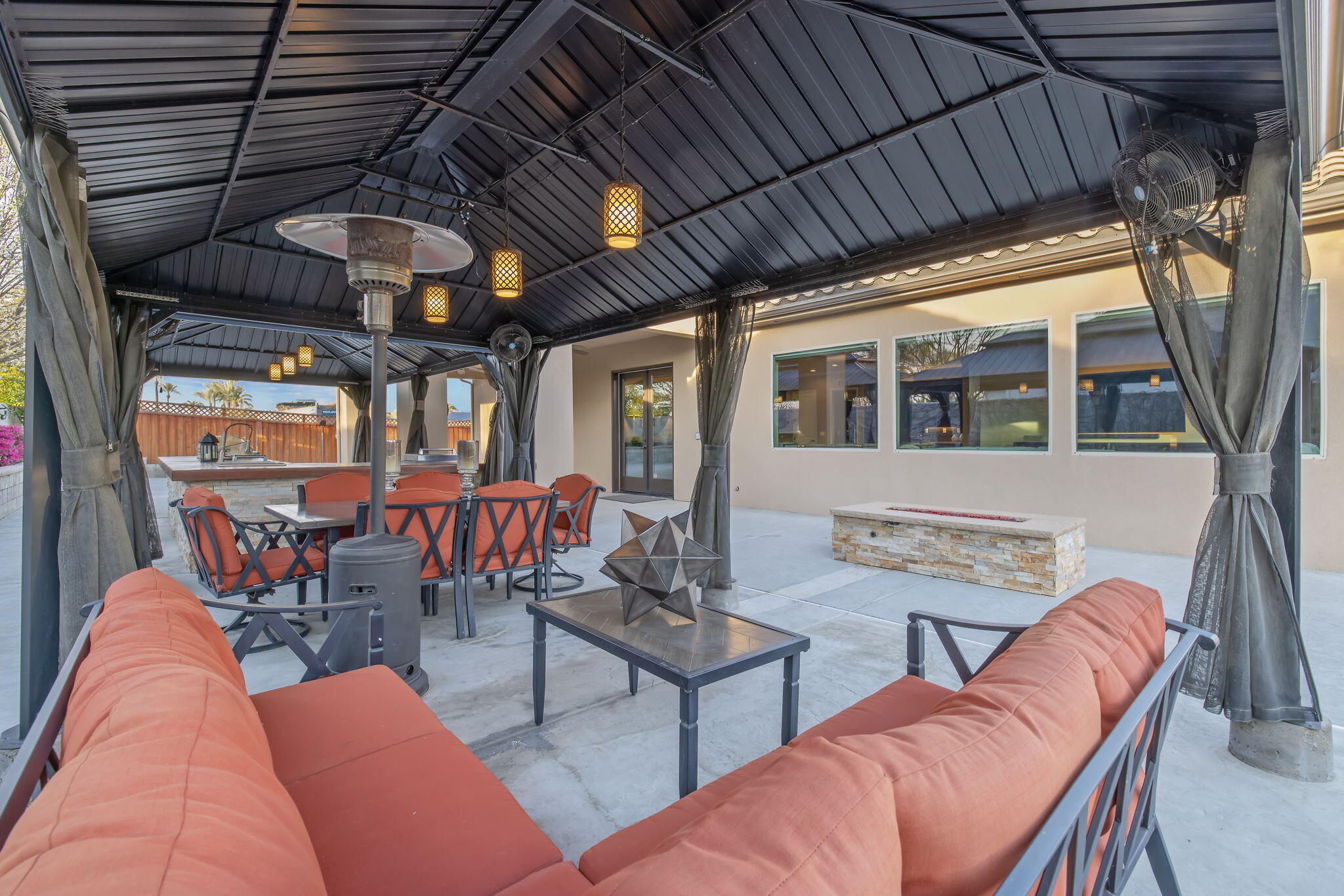 2433 Diamante Dr, Tulare, CA 93274