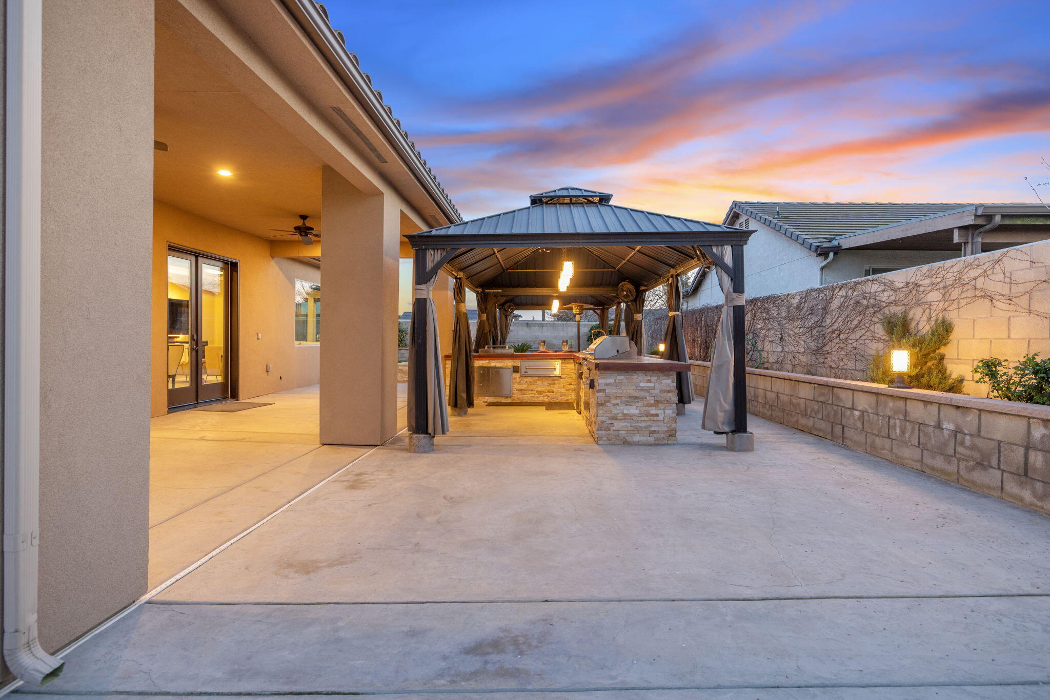 2433 Diamante Dr, Tulare, CA 93274