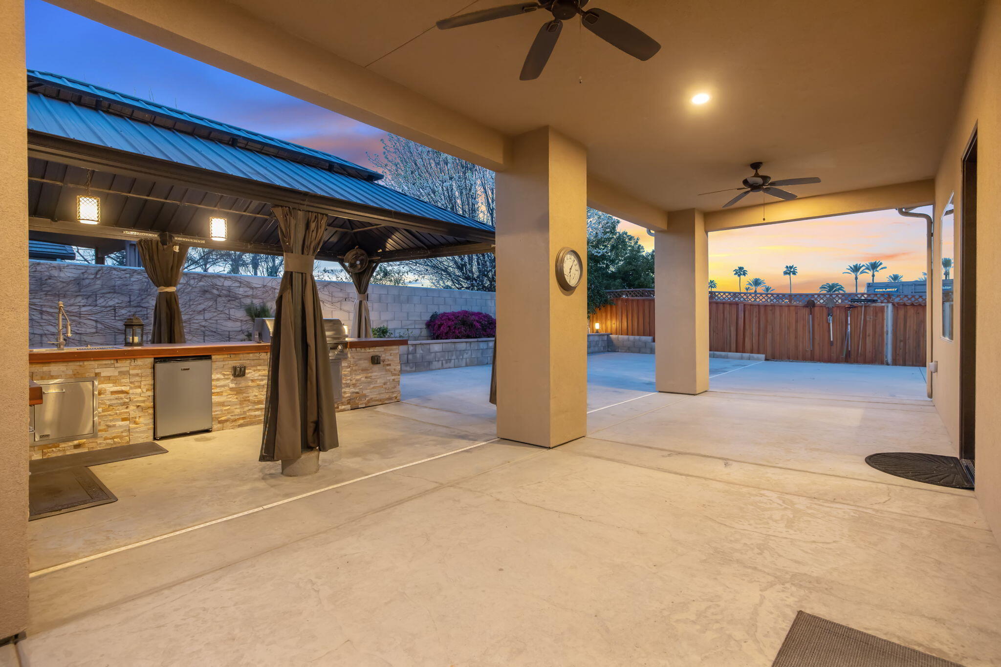 2433 Diamante Dr, Tulare, CA 93274