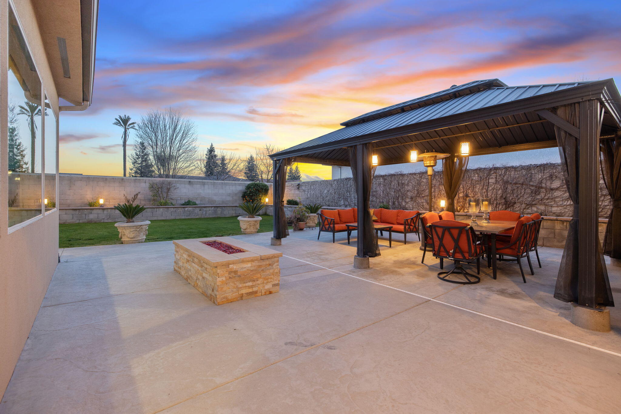 2433 Diamante Dr, Tulare, CA 93274