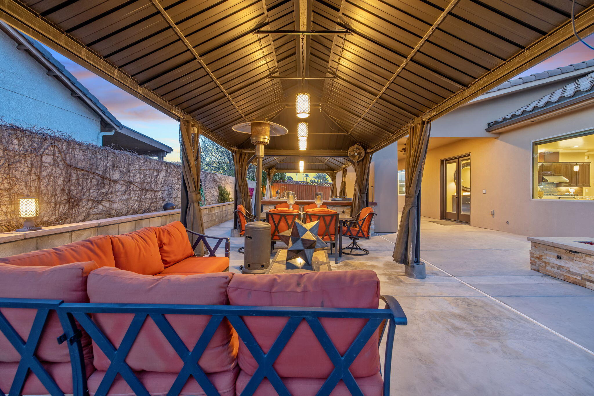 2433 Diamante Dr, Tulare, CA 93274