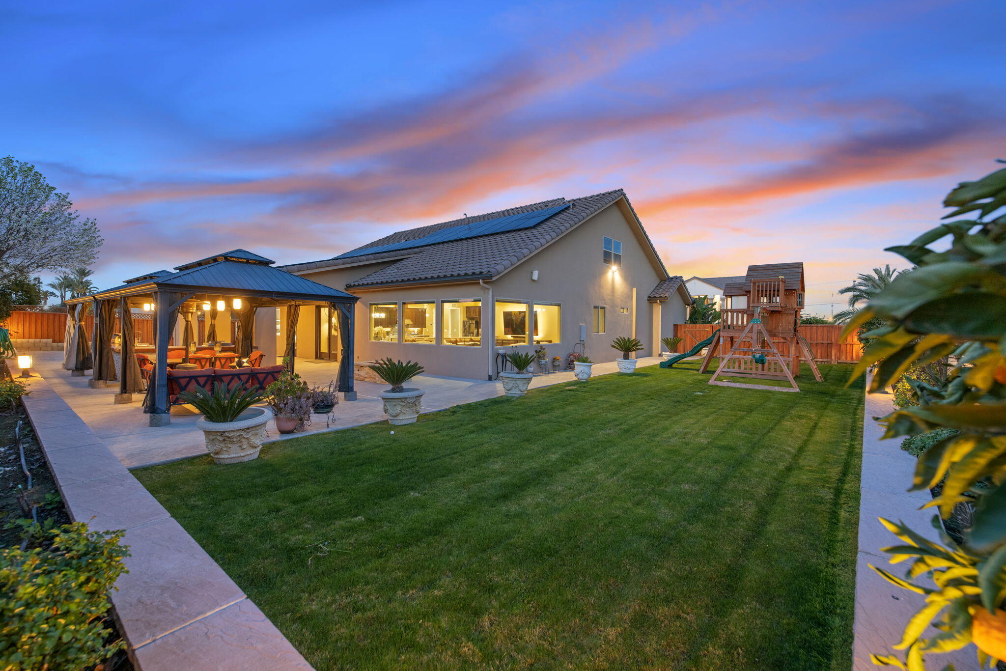 2433 Diamante Dr, Tulare, CA 93274