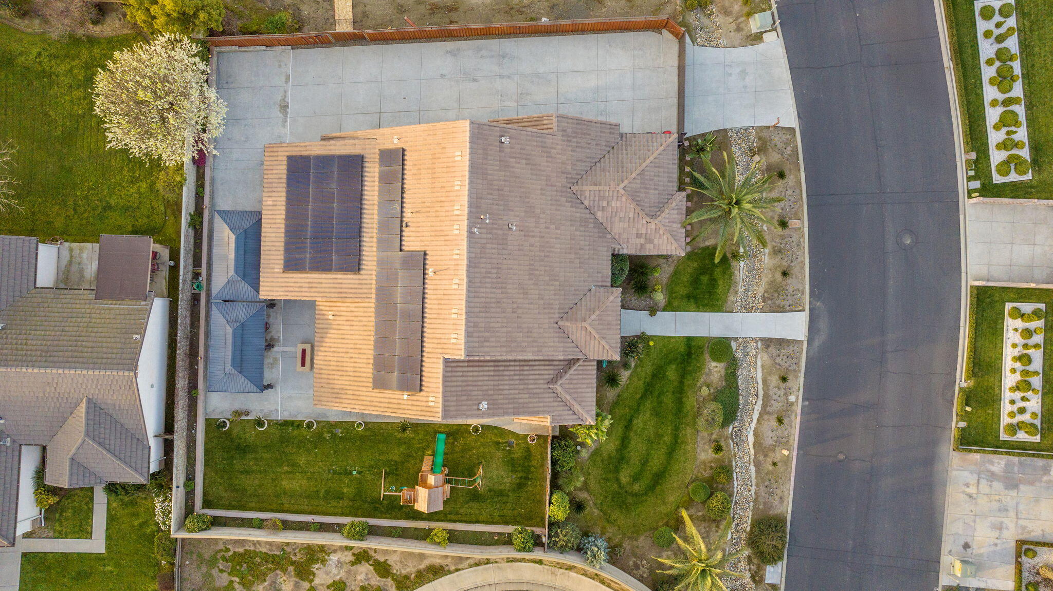 2433 Diamante Dr, Tulare, CA 93274