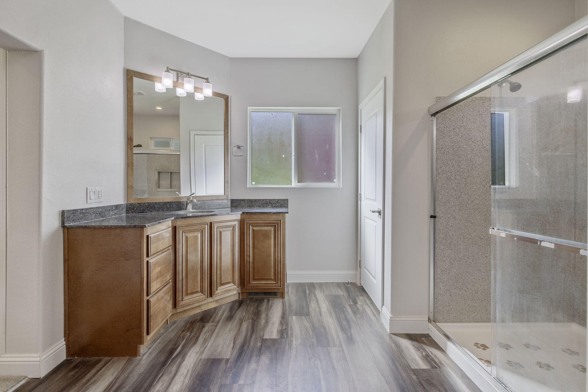 42843 N Fork Dr, Three Rivers, CA 93271