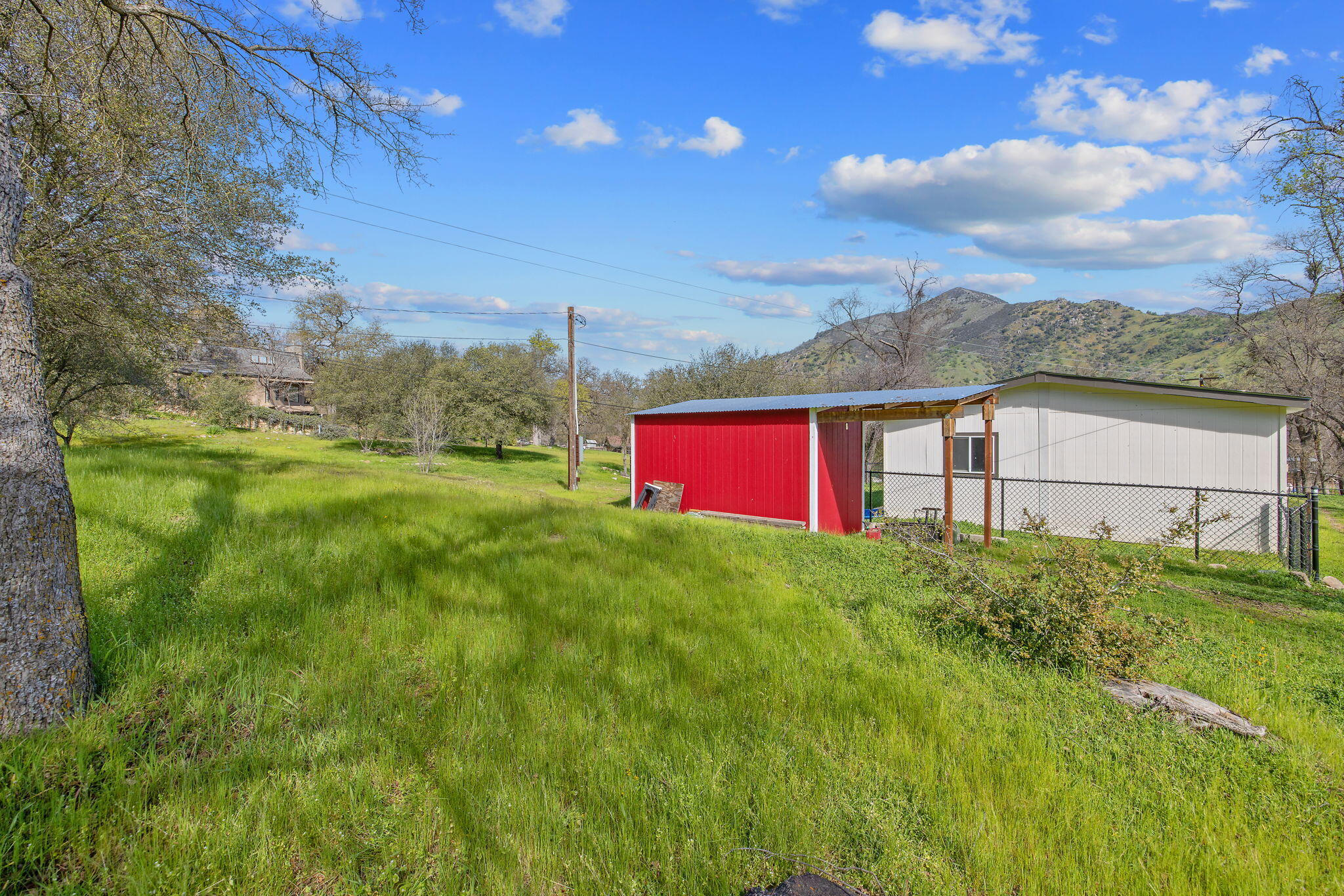 42843 N Fork Dr, Three Rivers, CA 93271