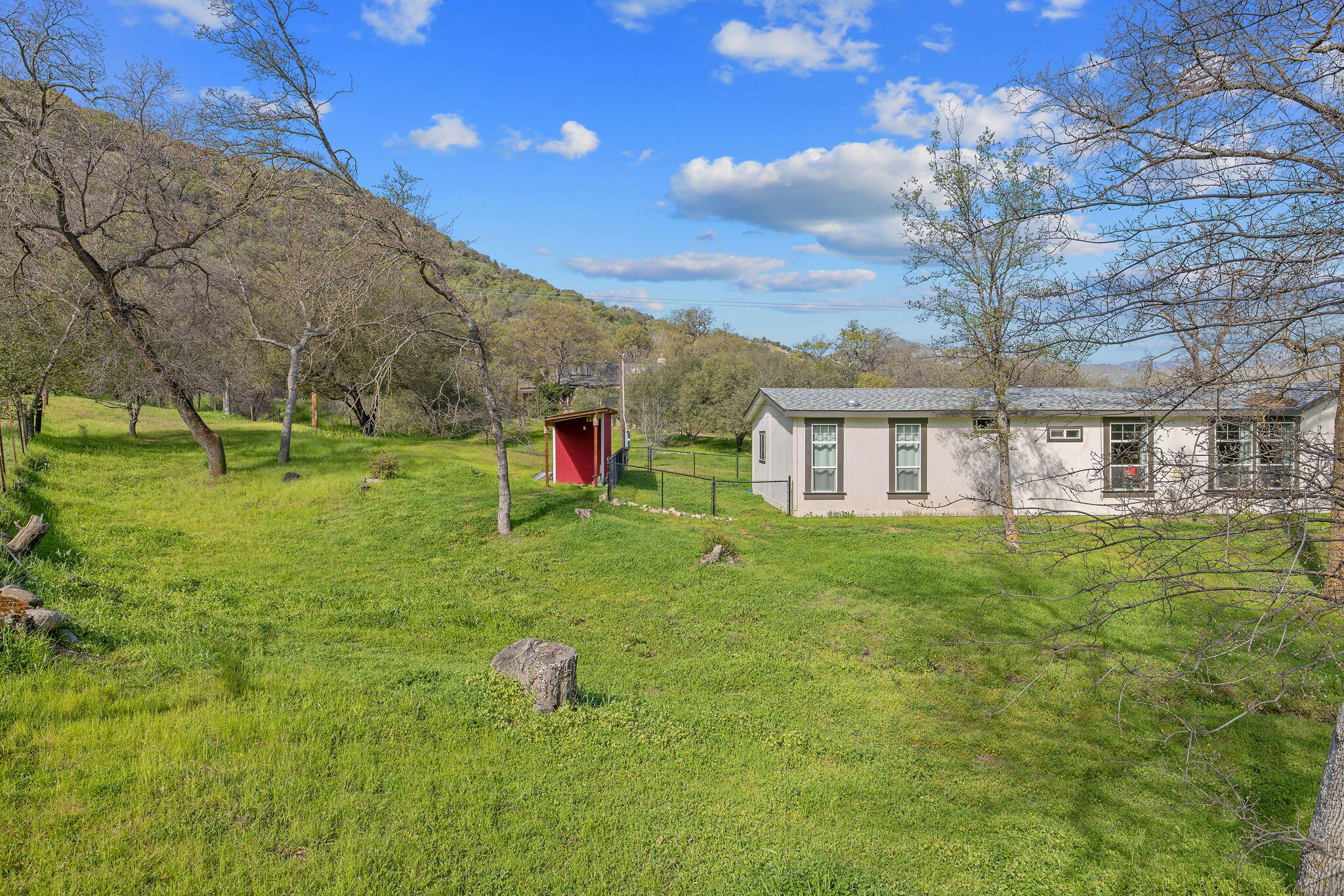 42843 N Fork Dr, Three Rivers, CA 93271