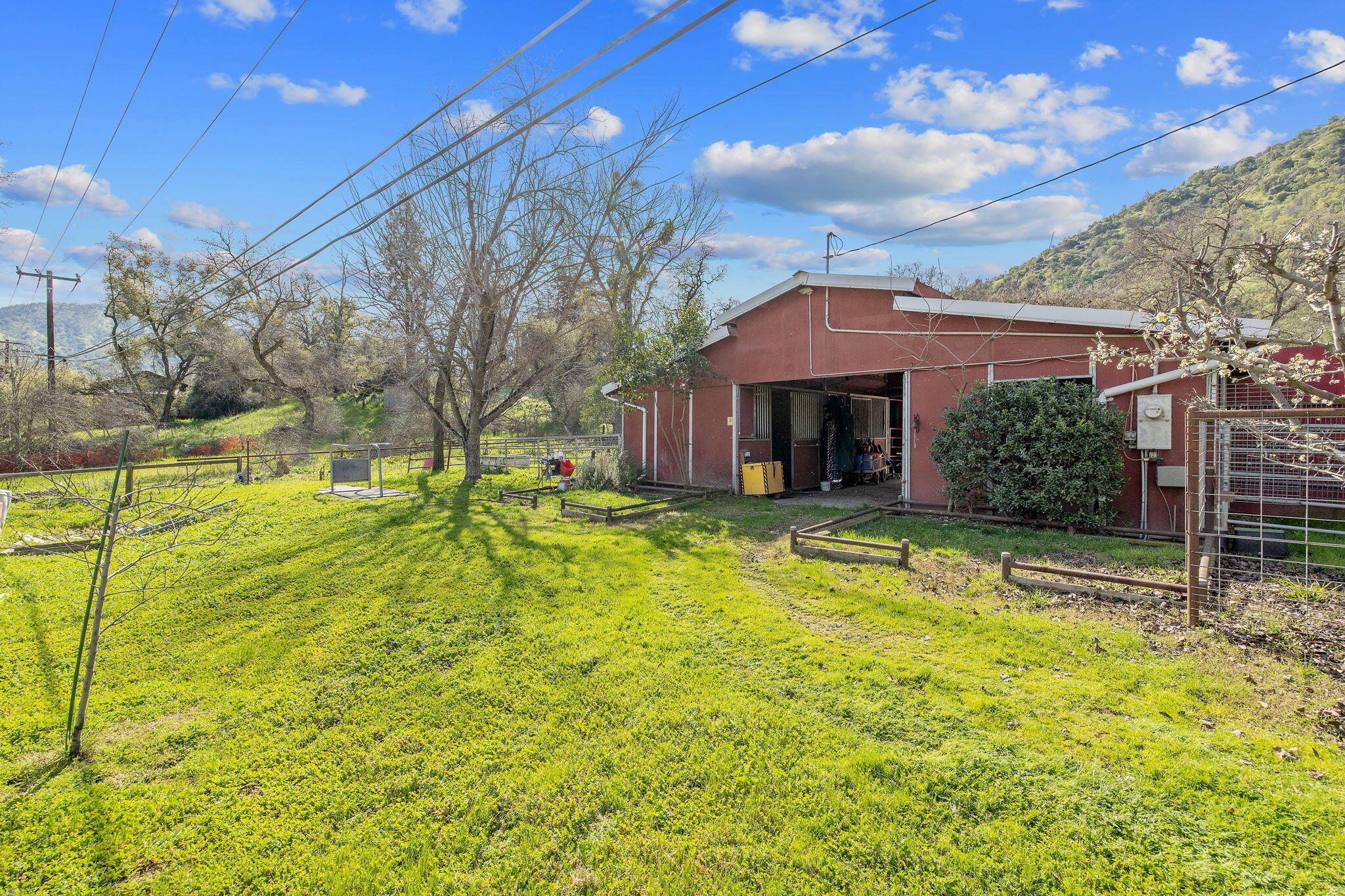 42843 N Fork Dr, Three Rivers, CA 93271