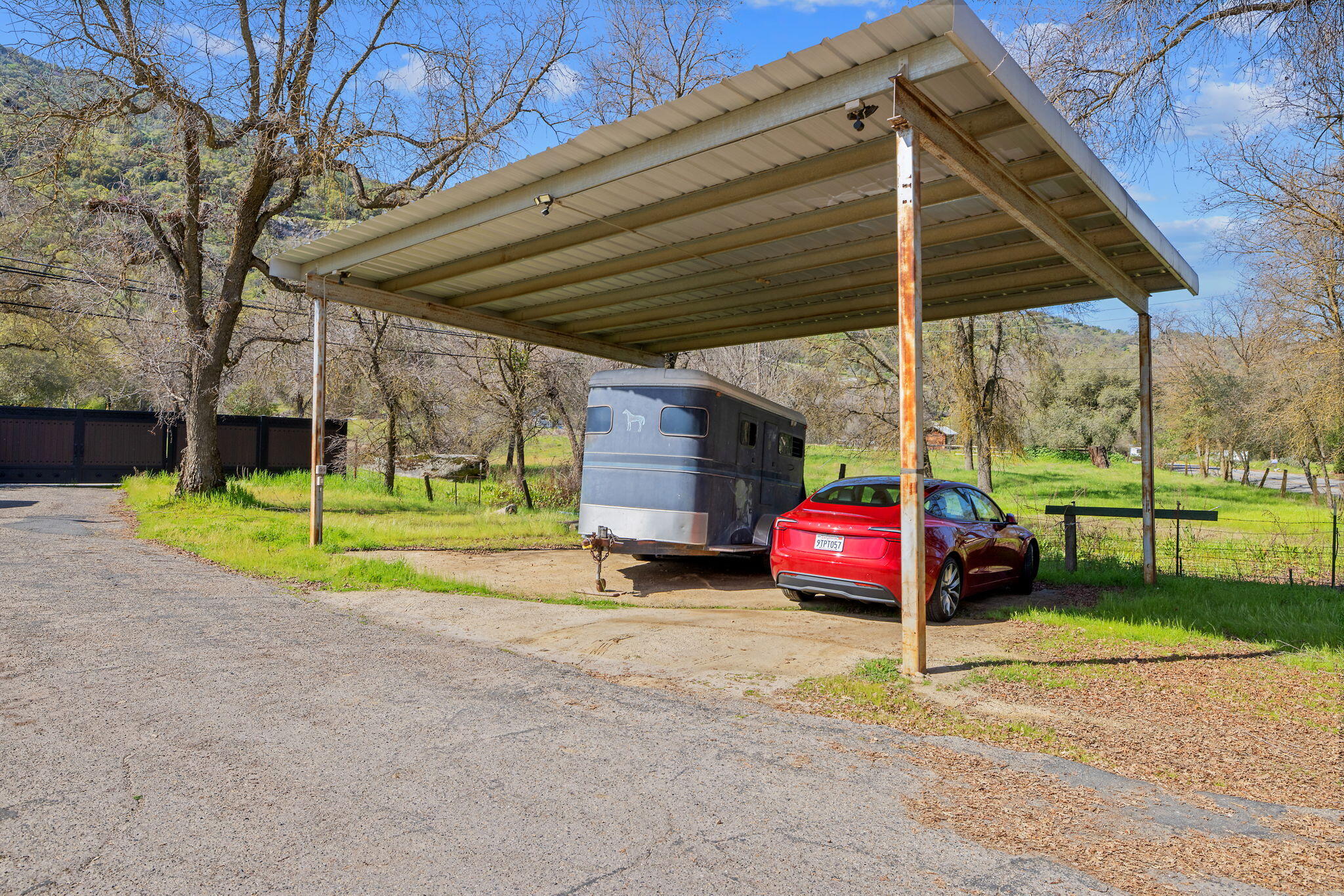 42843 N Fork Dr, Three Rivers, CA 93271