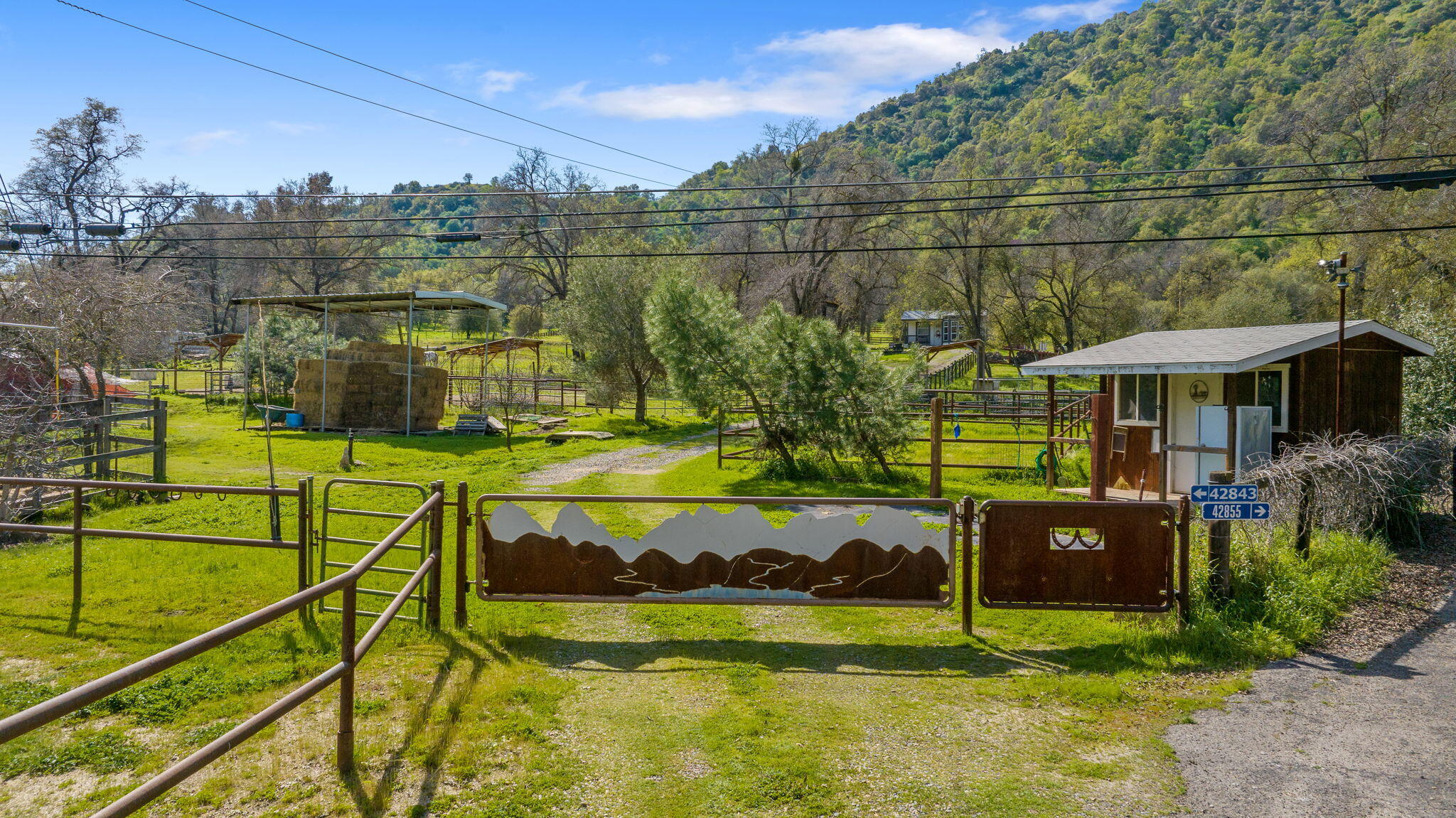 42843 N Fork Dr, Three Rivers, CA 93271