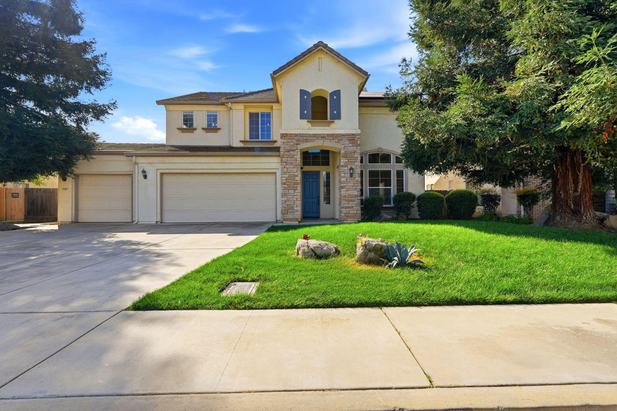 3947 E Cambridge Ave, Visalia, CA 93292