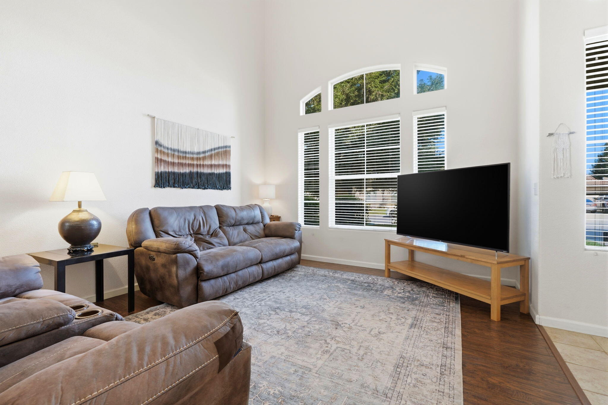 3947 E Cambridge Ave, Visalia, CA 93292