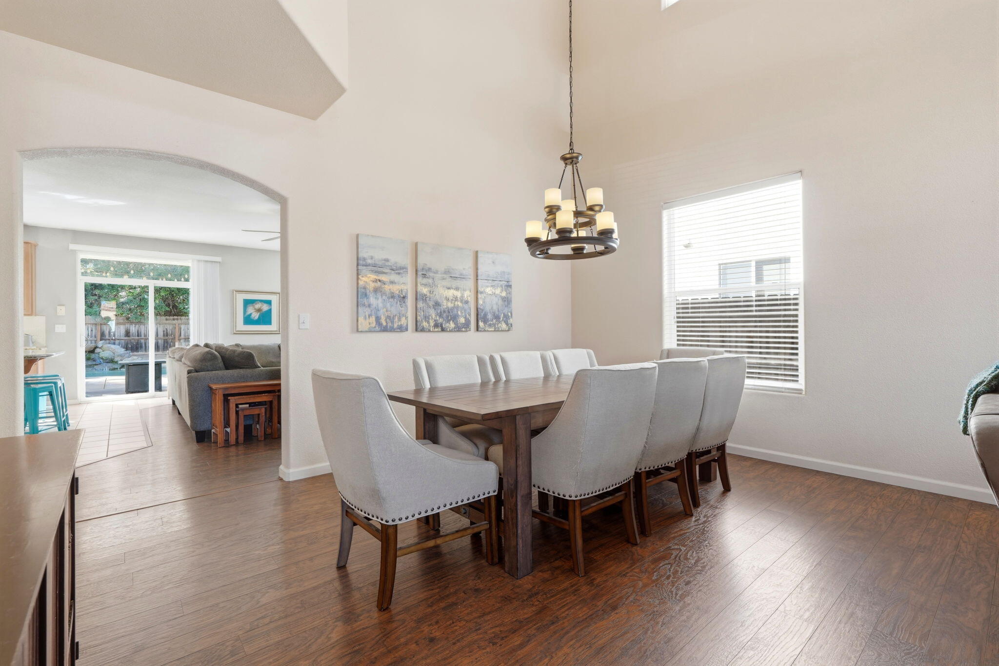 3947 E Cambridge Ave, Visalia, CA 93292