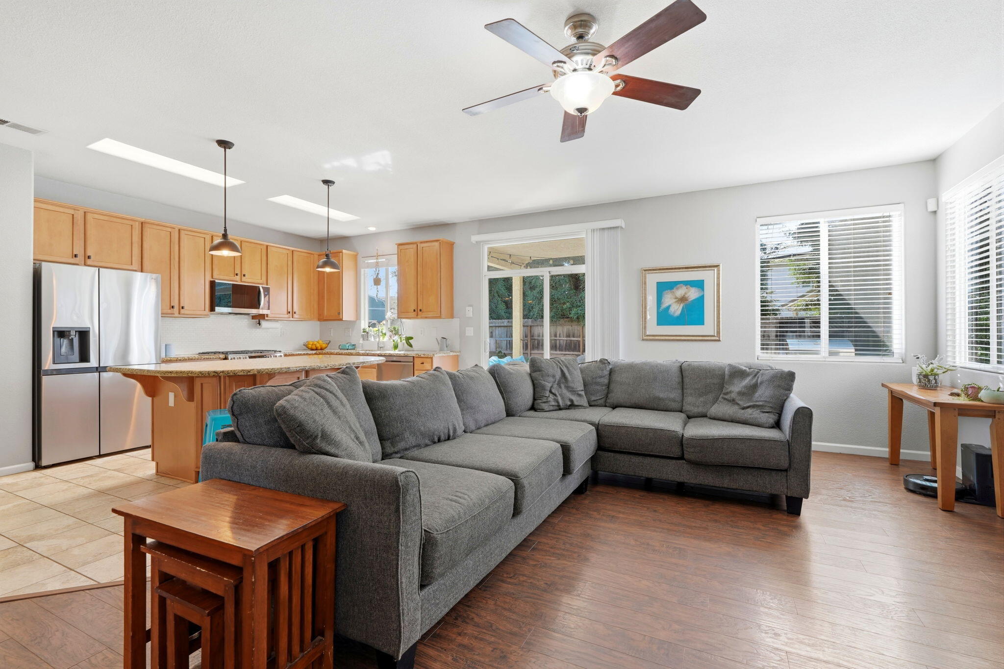 3947 E Cambridge Ave, Visalia, CA 93292