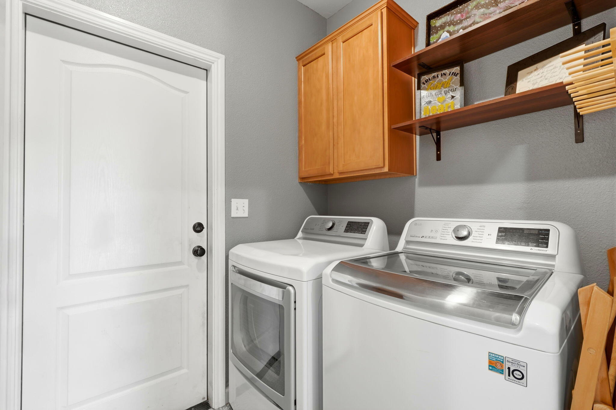 3947 E Cambridge Ave, Visalia, CA 93292