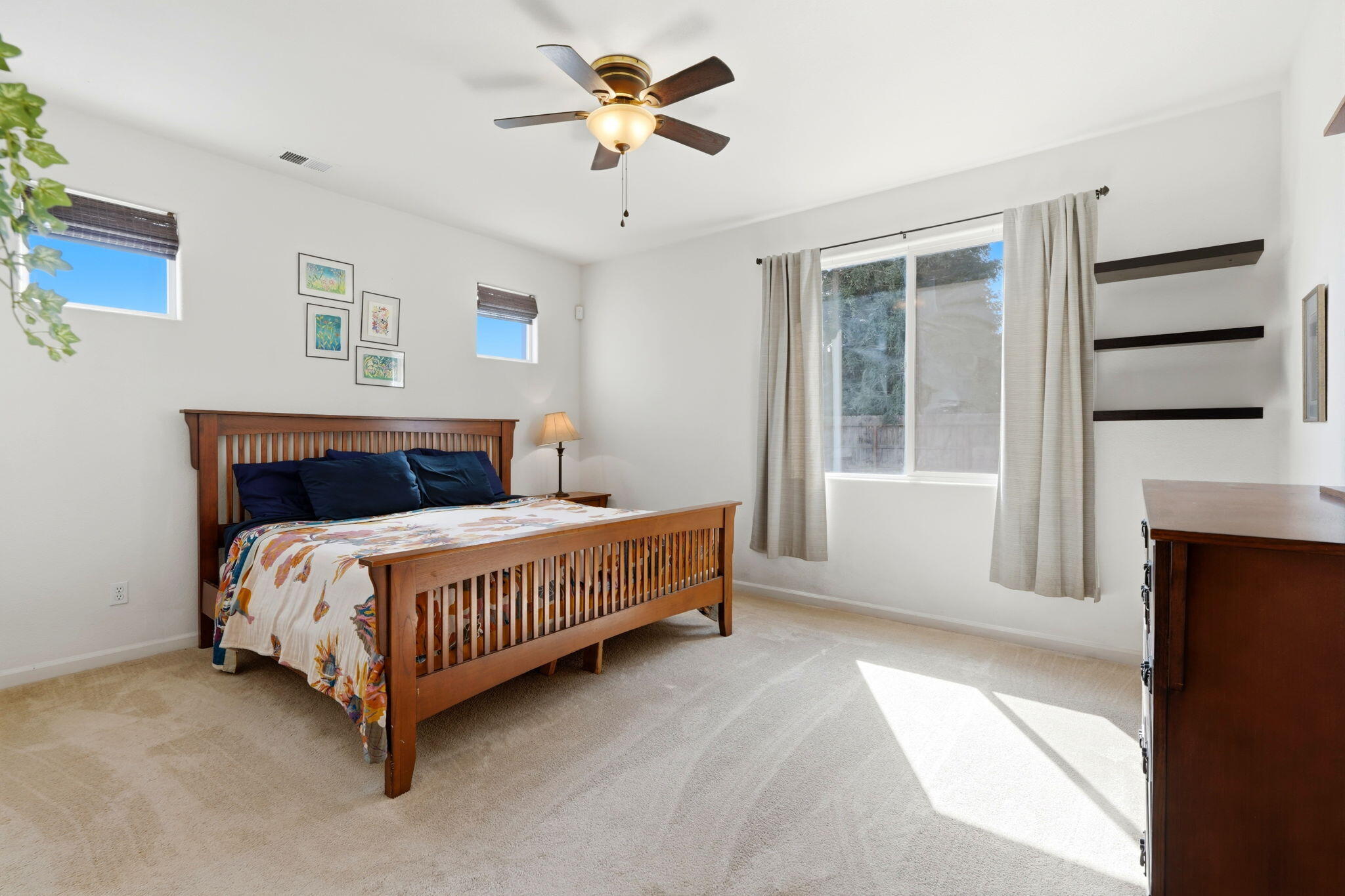 3947 E Cambridge Ave, Visalia, CA 93292