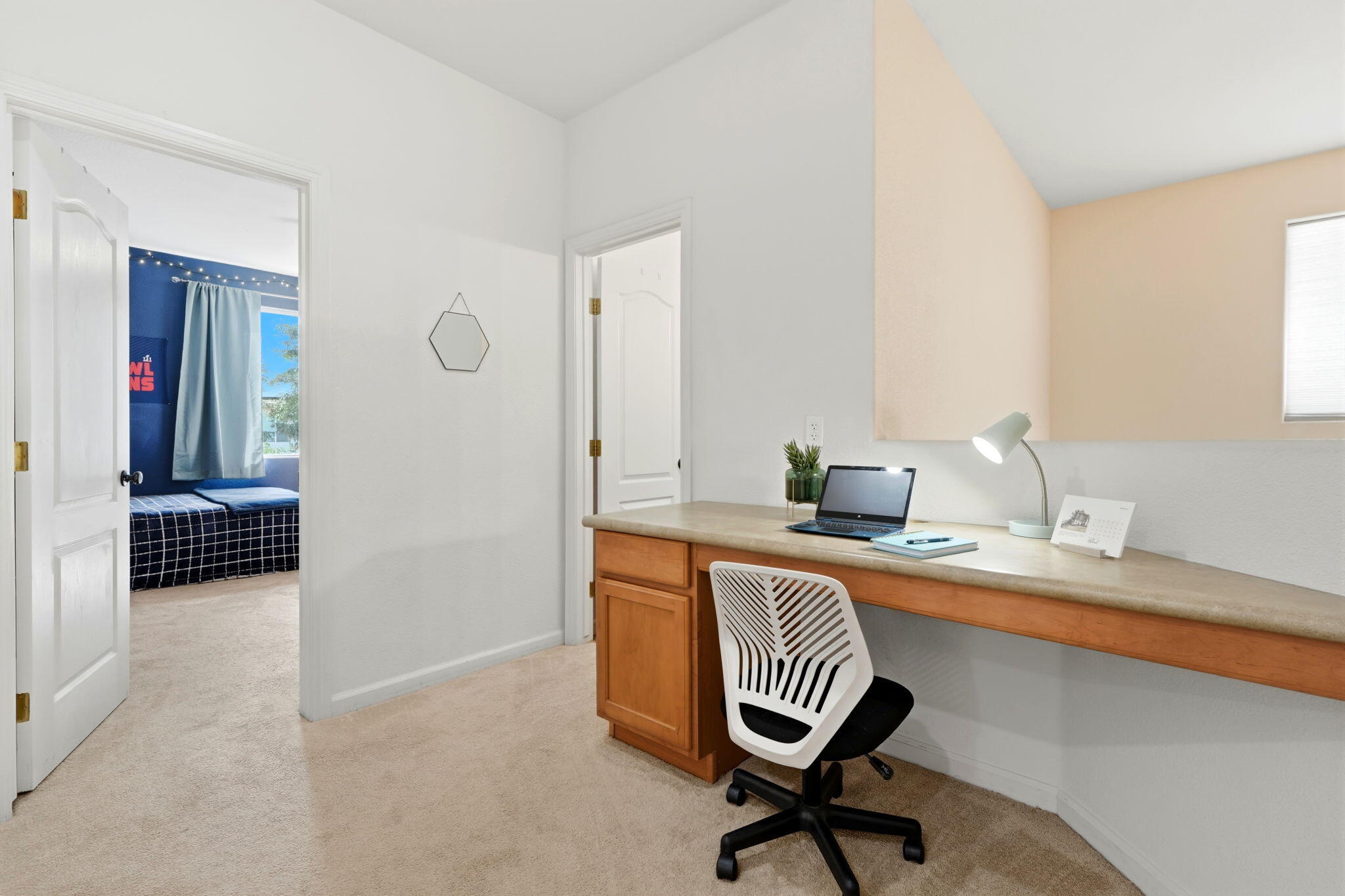 3947 E Cambridge Ave, Visalia, CA 93292