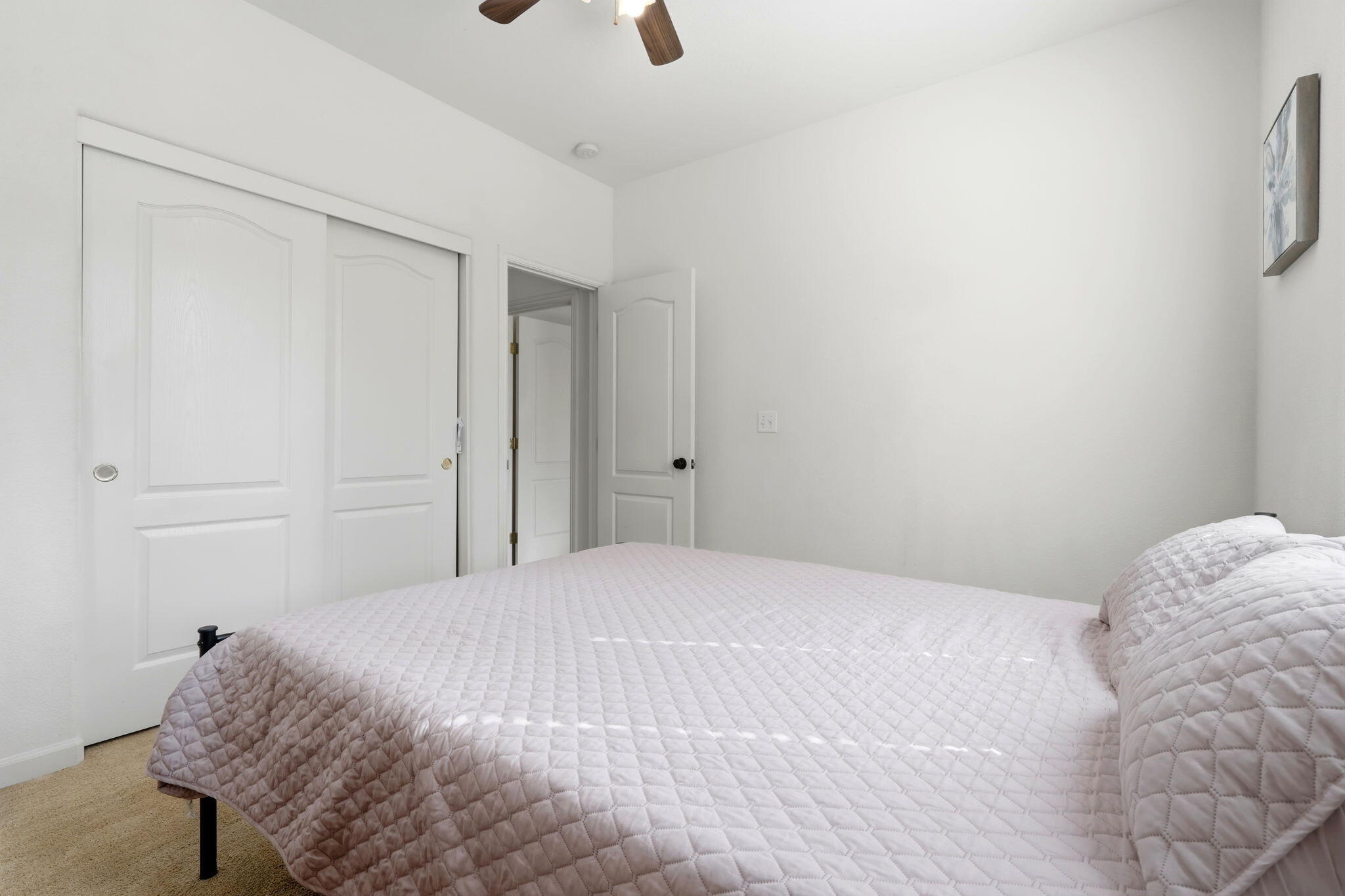 3947 E Cambridge Ave, Visalia, CA 93292