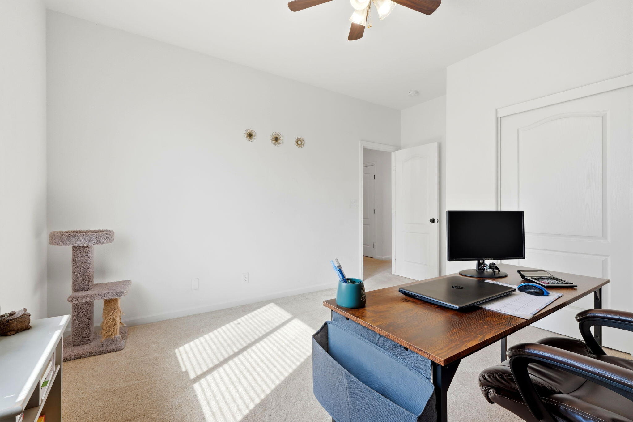 3947 E Cambridge Ave, Visalia, CA 93292