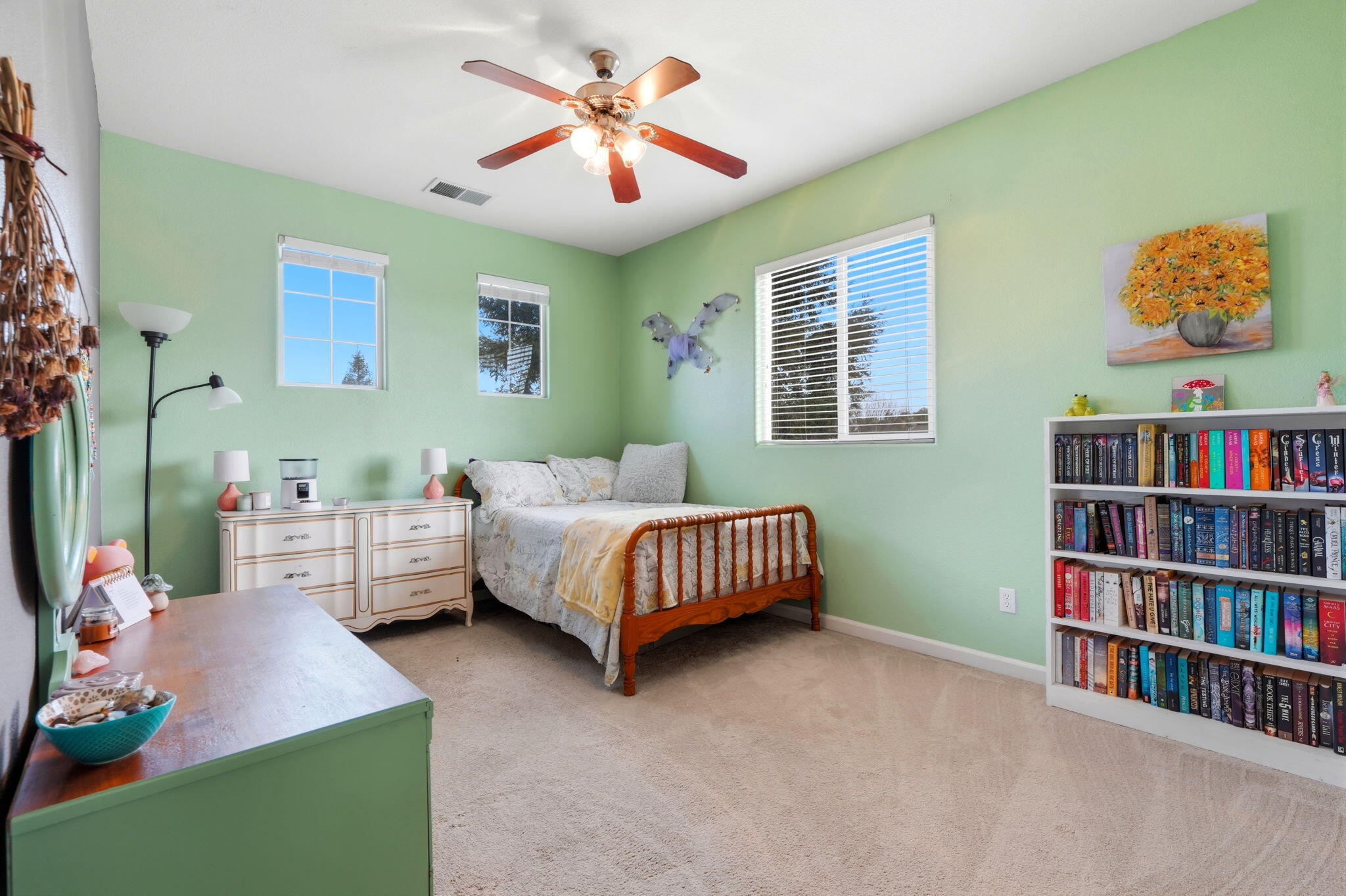 3947 E Cambridge Ave, Visalia, CA 93292